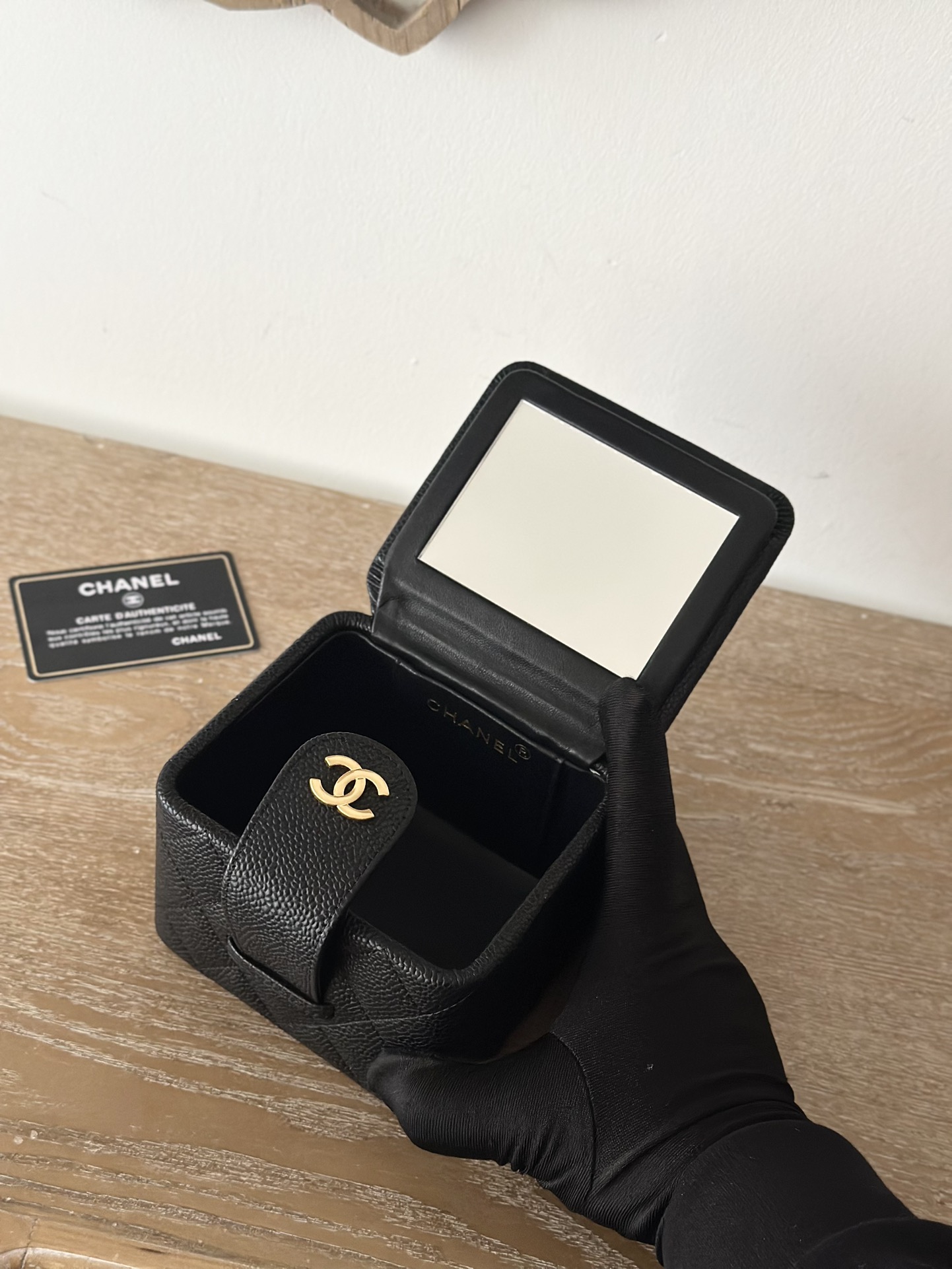 [TOP] CHANEL Vanity Case Calfskin 8.5x11x9.5cm/8.5x22x10cm - Black