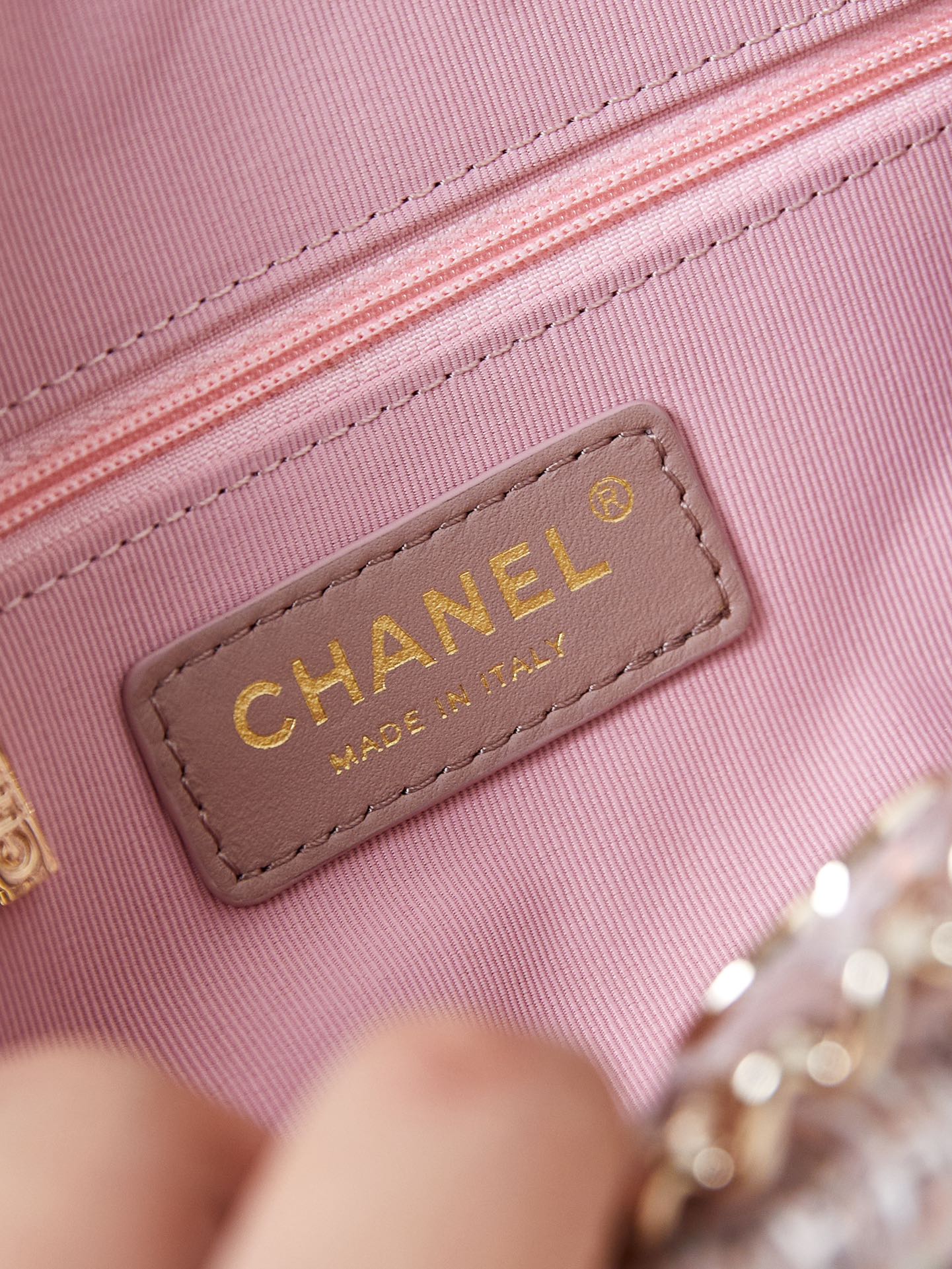 [TOP] CHANEL Shell Bag 15x20x6cm - Pink