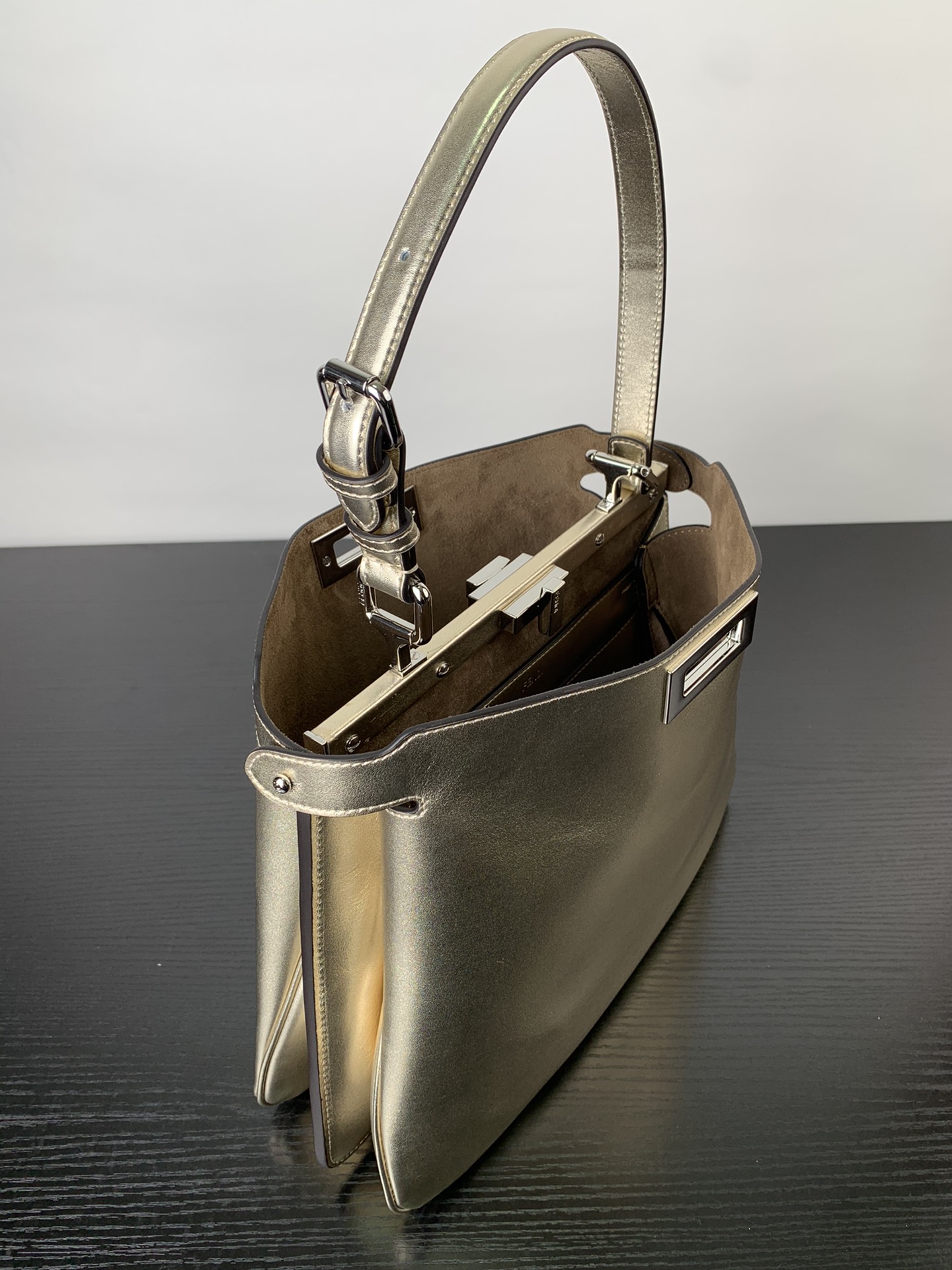 [TOP] FENDI Peekaboo Soft Cowhide Bag 33×10×25.5cm/ 40.5x28 x13cm- Gold