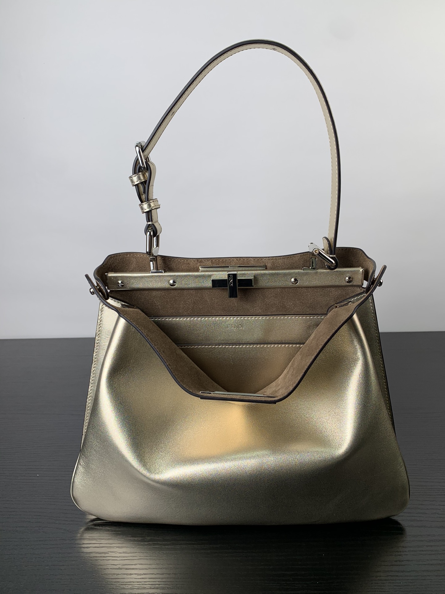 [TOP] FENDI Peekaboo Soft Cowhide Bag 33×10×25.5cm/ 40.5x28 x13cm- Gold