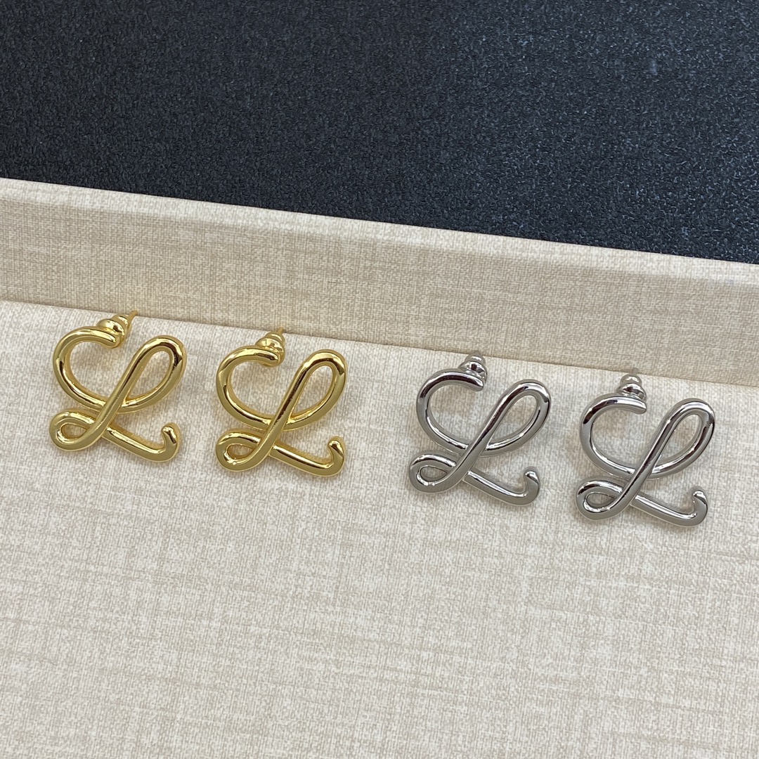 [TOP] LOEWE LOGO Earrings - 2 Colors