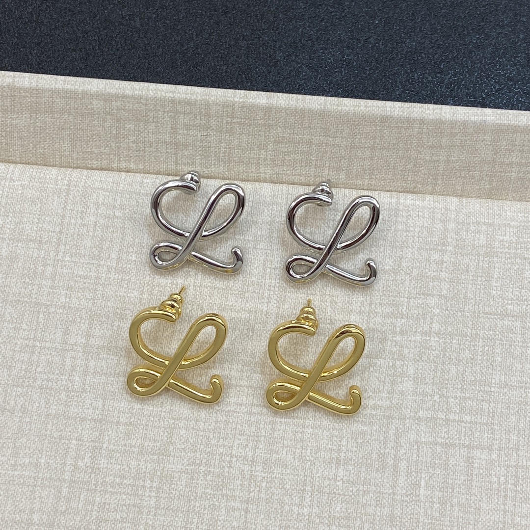 [TOP] LOEWE LOGO Earrings - 2 Colors