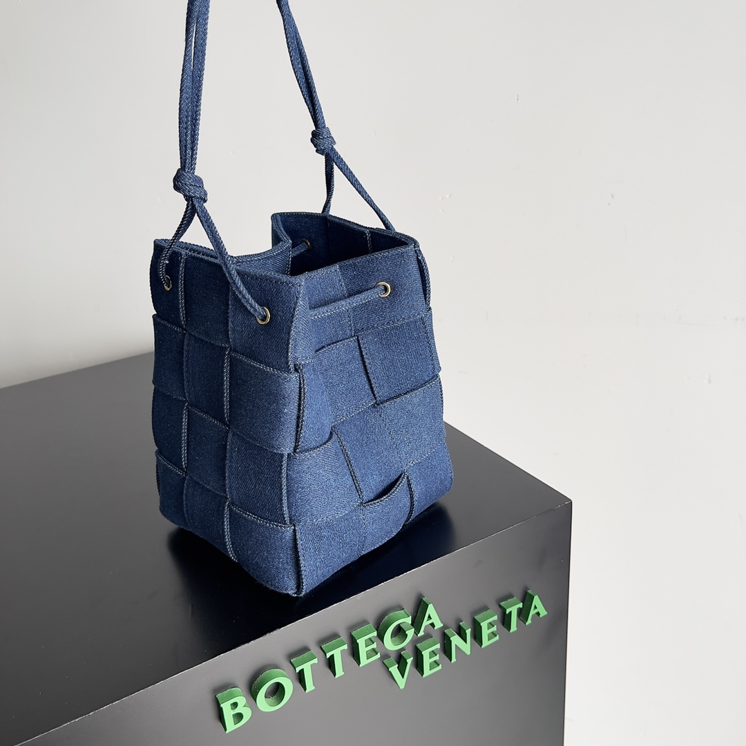 [TOP] Bottega Veneta BV Small Cassette Bucket  Bag 18*13.5*13.5cm -Blue