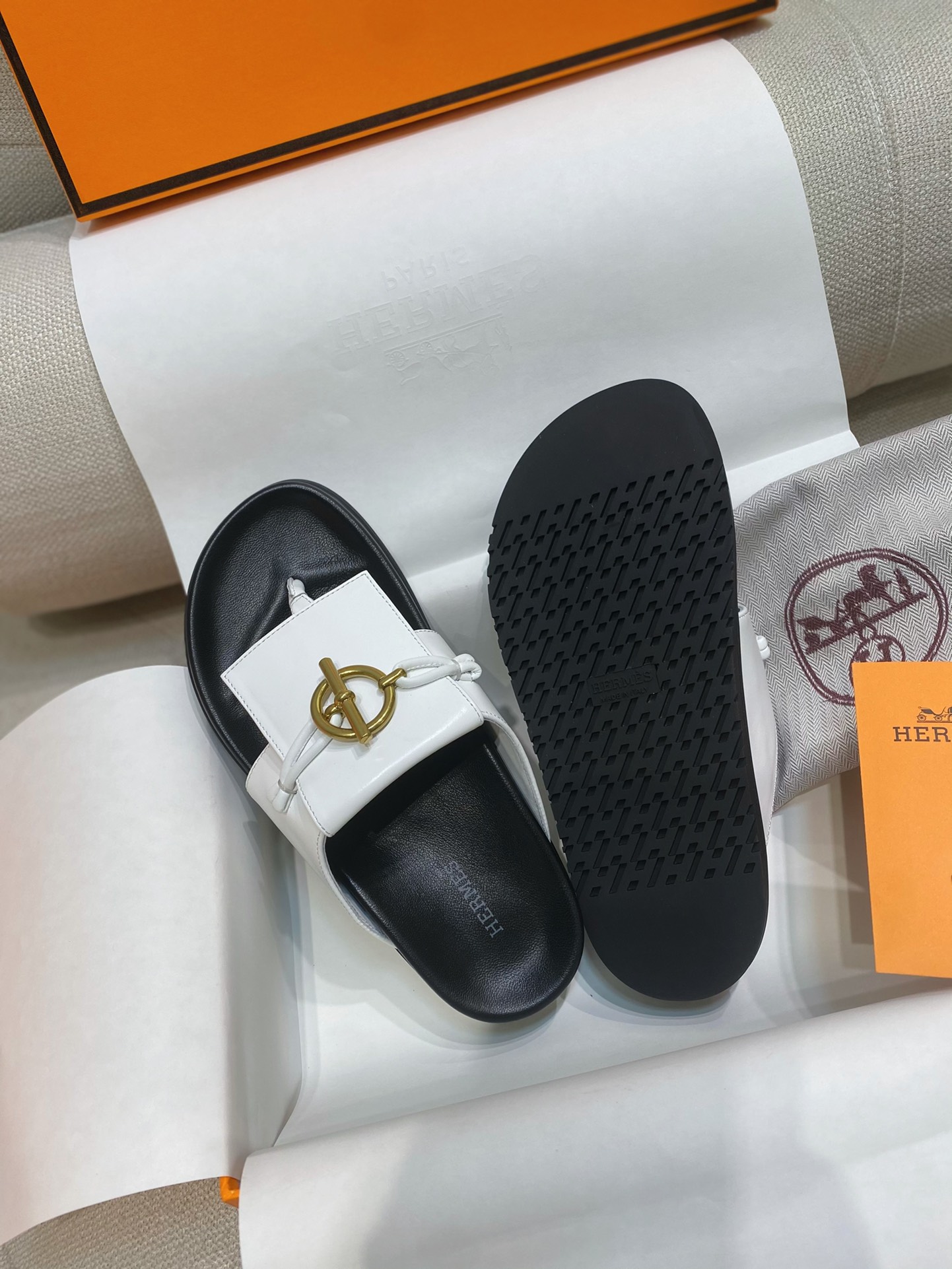[TOP] HERMES Joyce Sandals Slippers- 2 Colour