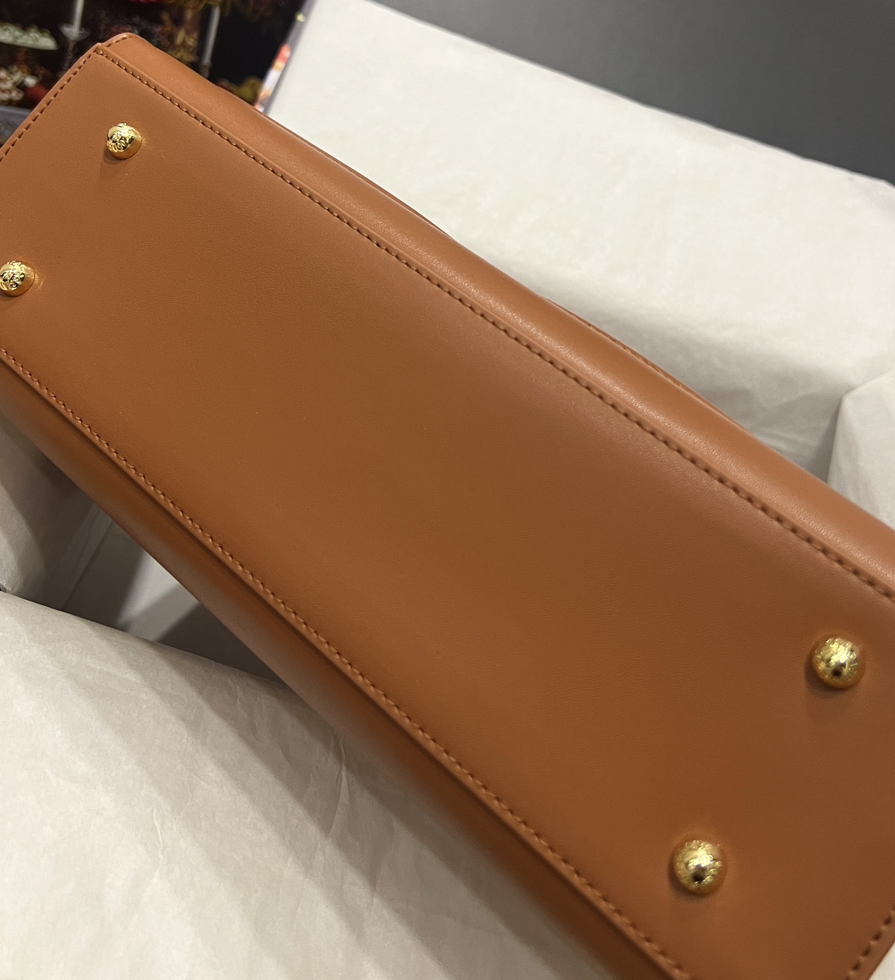 [TOP] Dolce & Gabbana D&G Logo Bag  30*26*10 cm - Brown