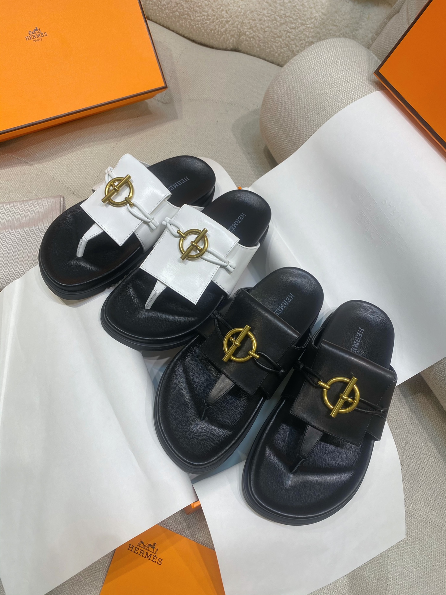 [TOP] HERMES Joyce Sandals Slippers- 2 Colour