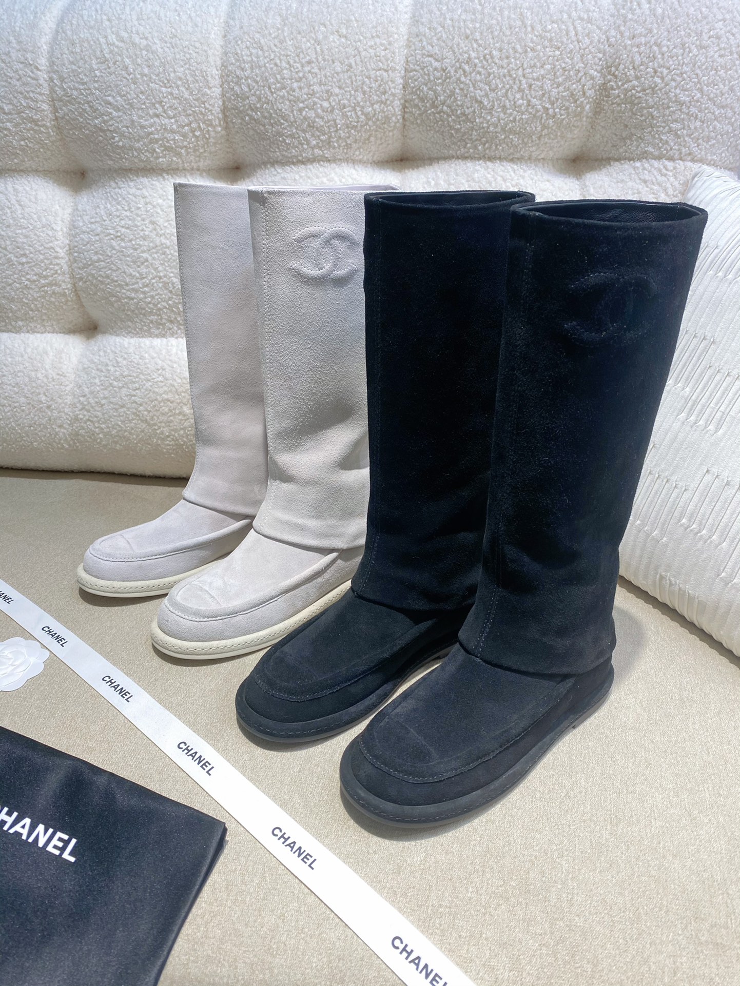 [TOP] CHANEL CC Suede Boots High Boots Cow Cuede - 2 Colour