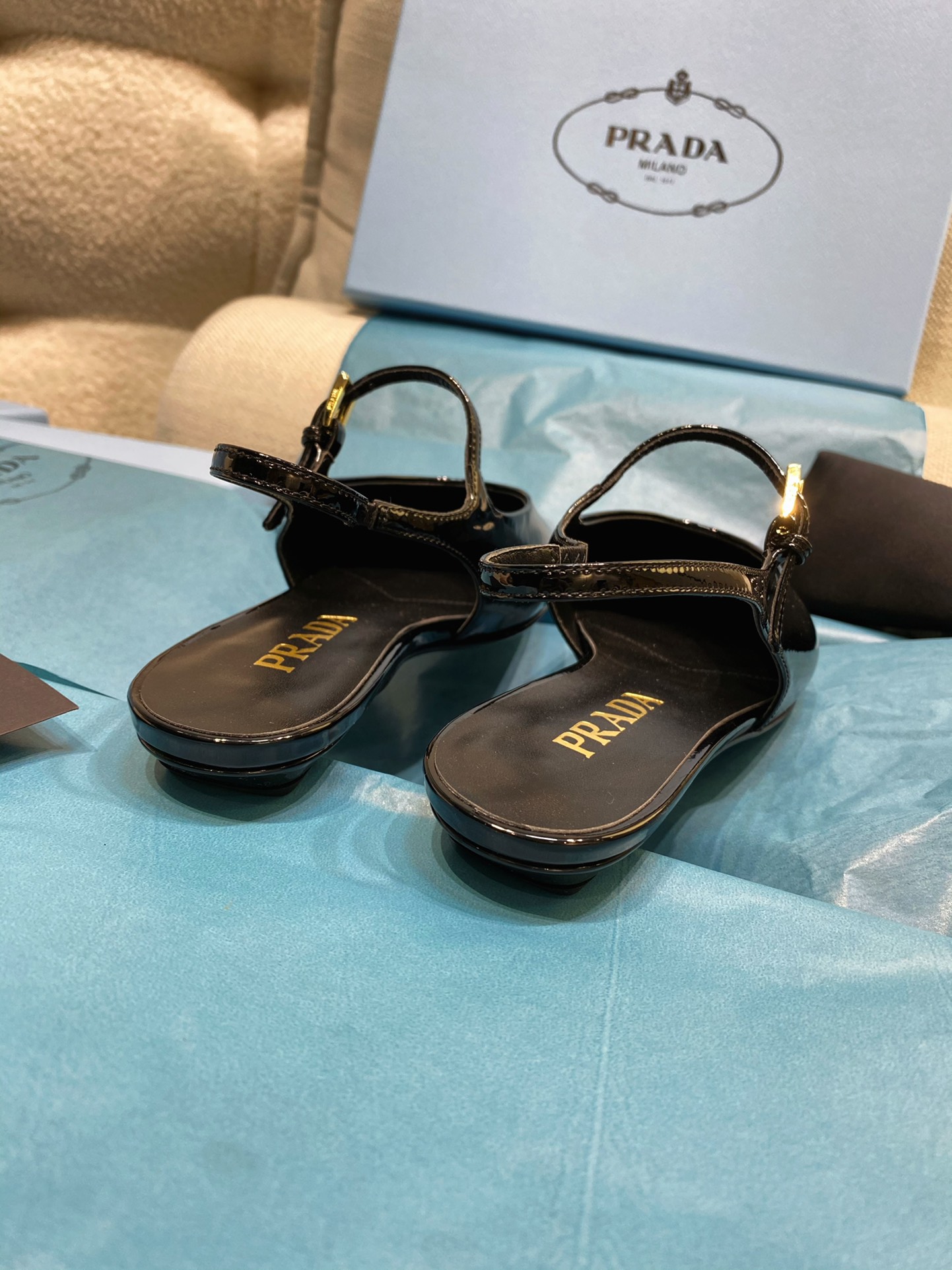 [TOP] PRADA Flat Heel Sandals Patent Calf Leather - 4 Colour