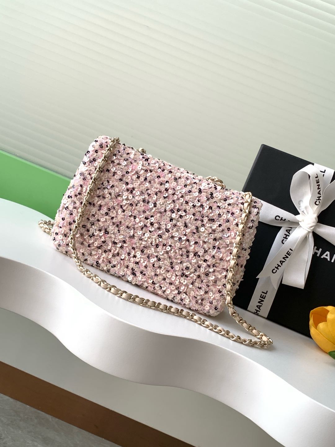 [TOP] CHANEL Sequin Flap Bag 20cm - Pink/Beige