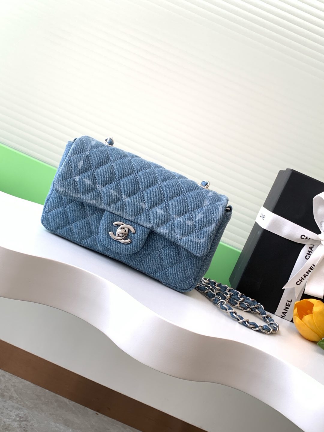 [TOP] CHANEL Printed Flap Bag 20cm/25cm - Denim
