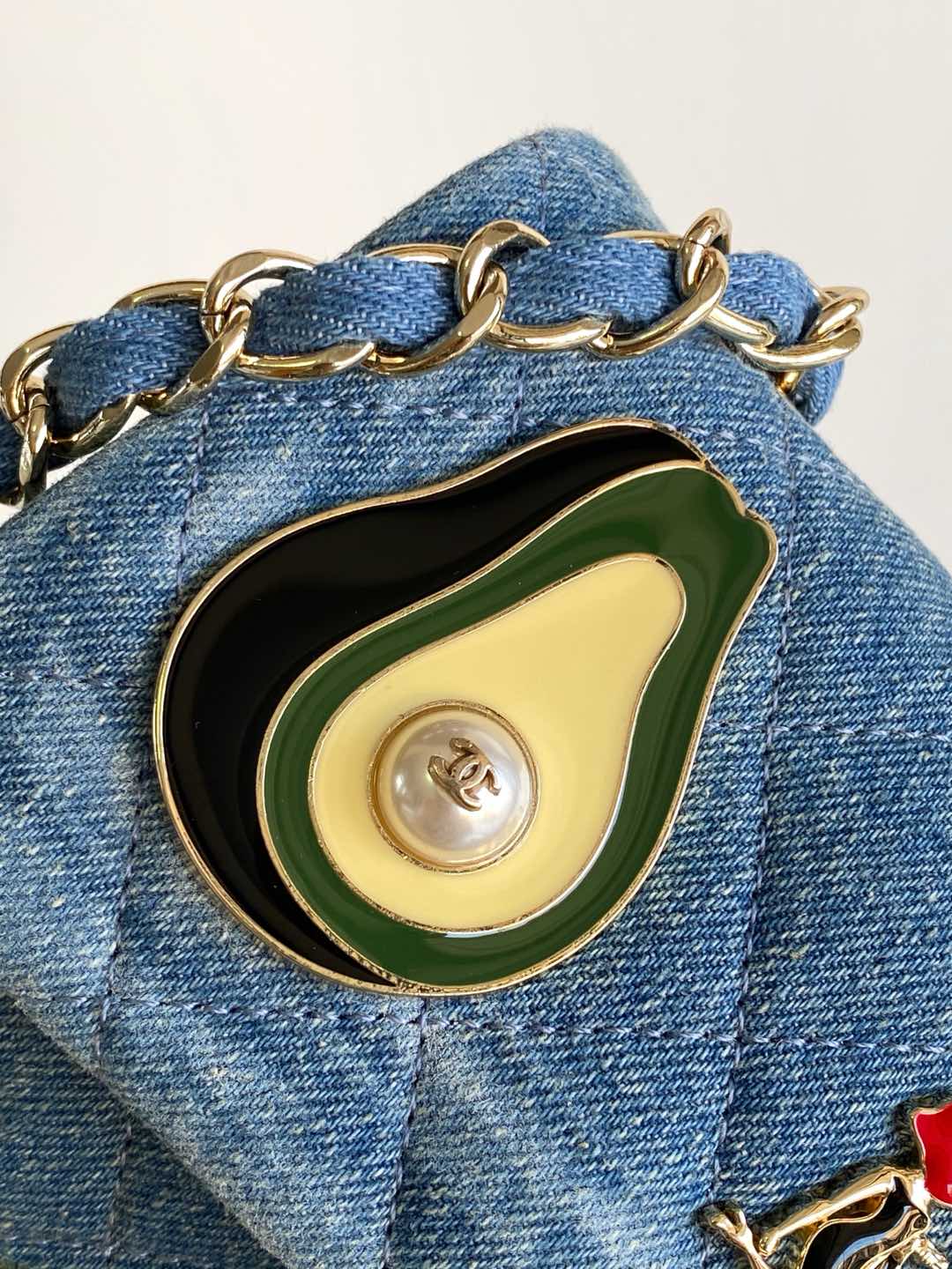 [TOP] CHANEL Denim Flap Bag with Badge 20cm/25cm - Denim Blue