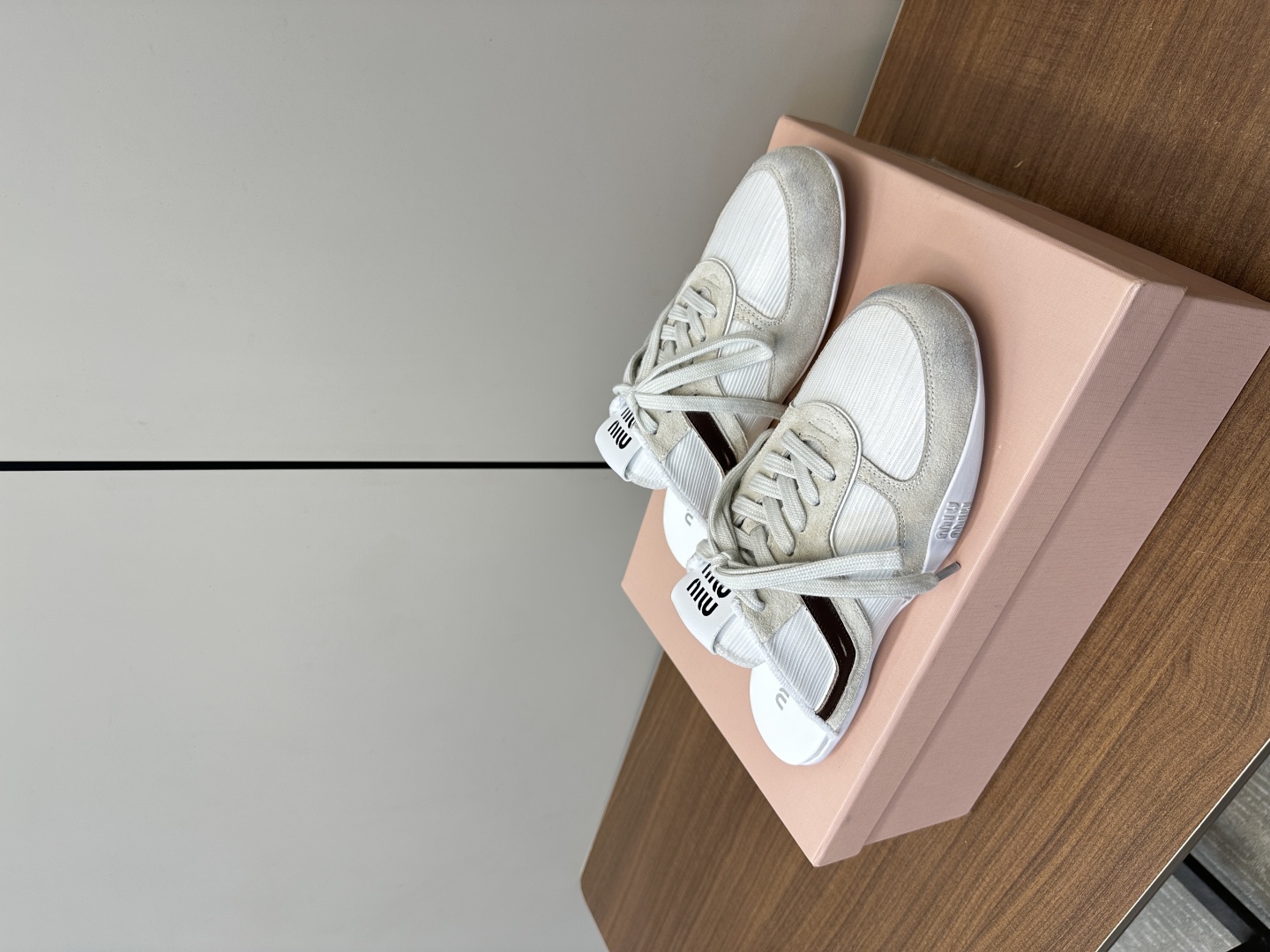 [TOP] Miu Miu Half Sneakers Cowhide - White