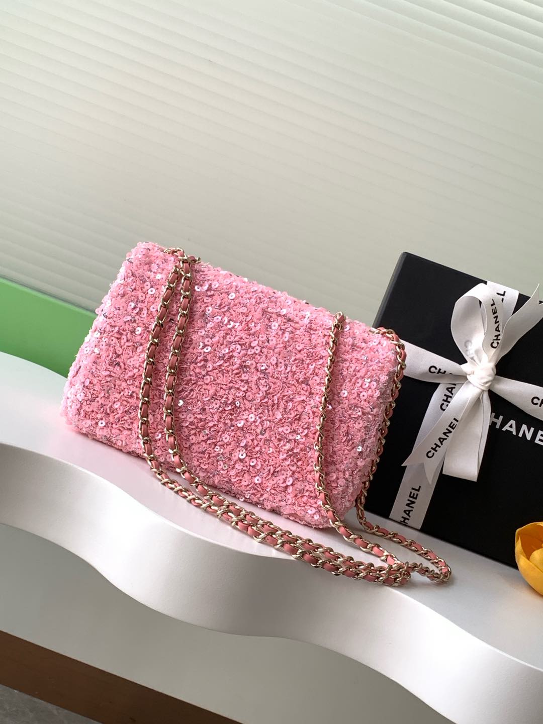 [TOP] CHANEL Sequin Flap Bag 20cm - Pink/Beige