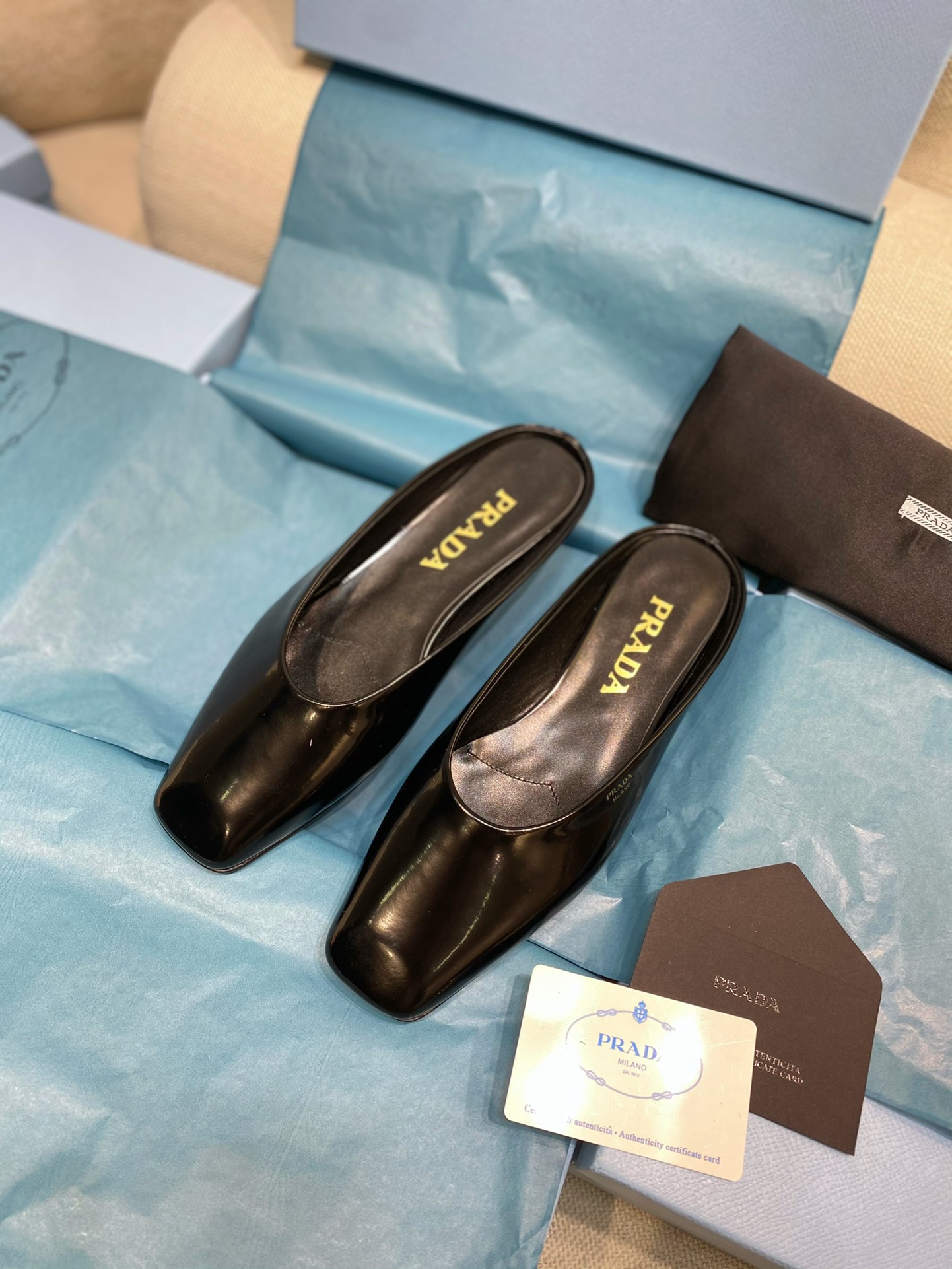[TOP] PRADA Flat Slippers - Black