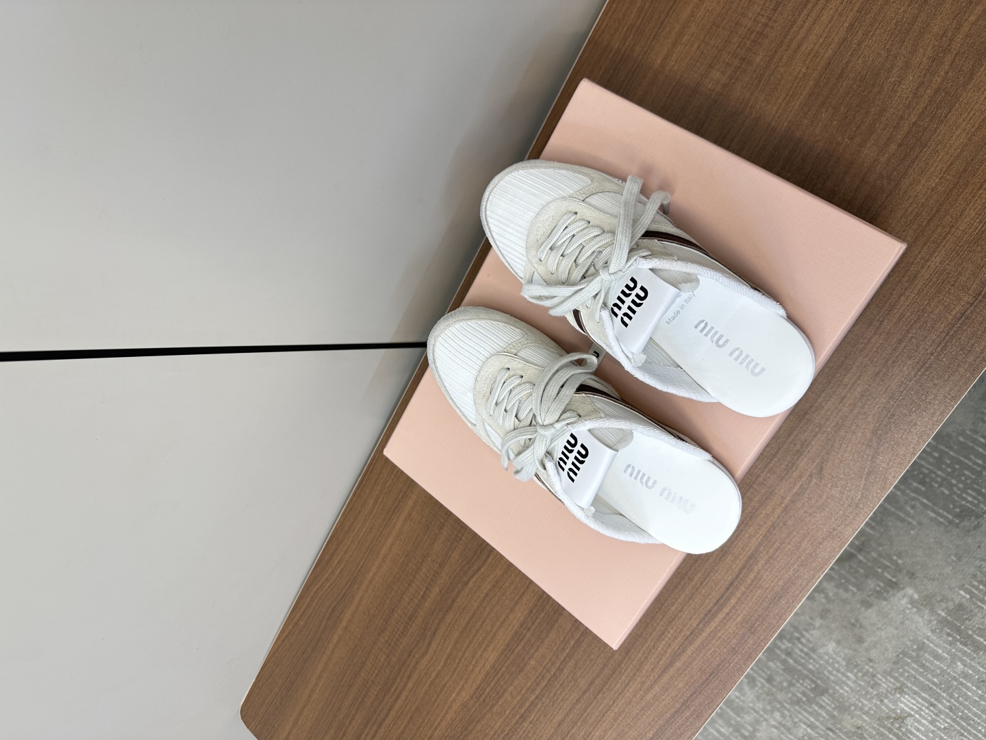 [TOP] Miu Miu Half Sneakers Cowhide - White