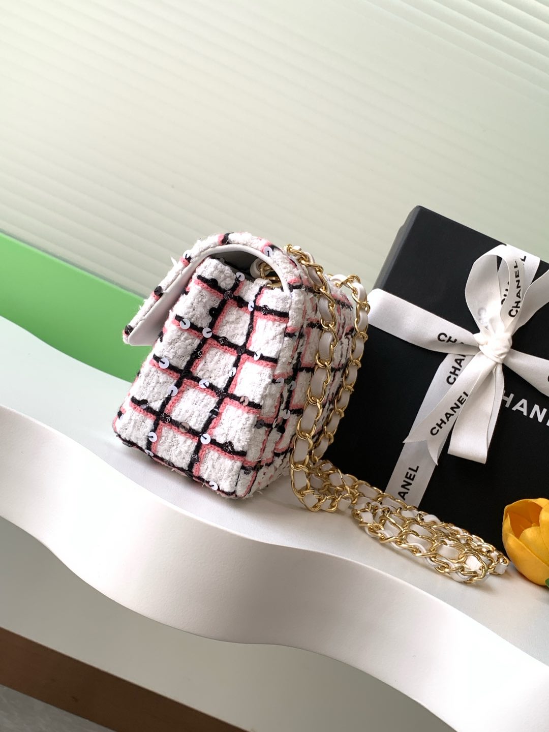 [TOP] CHANEL Plaid Sequin Flap Bag 20cm - Pink and White