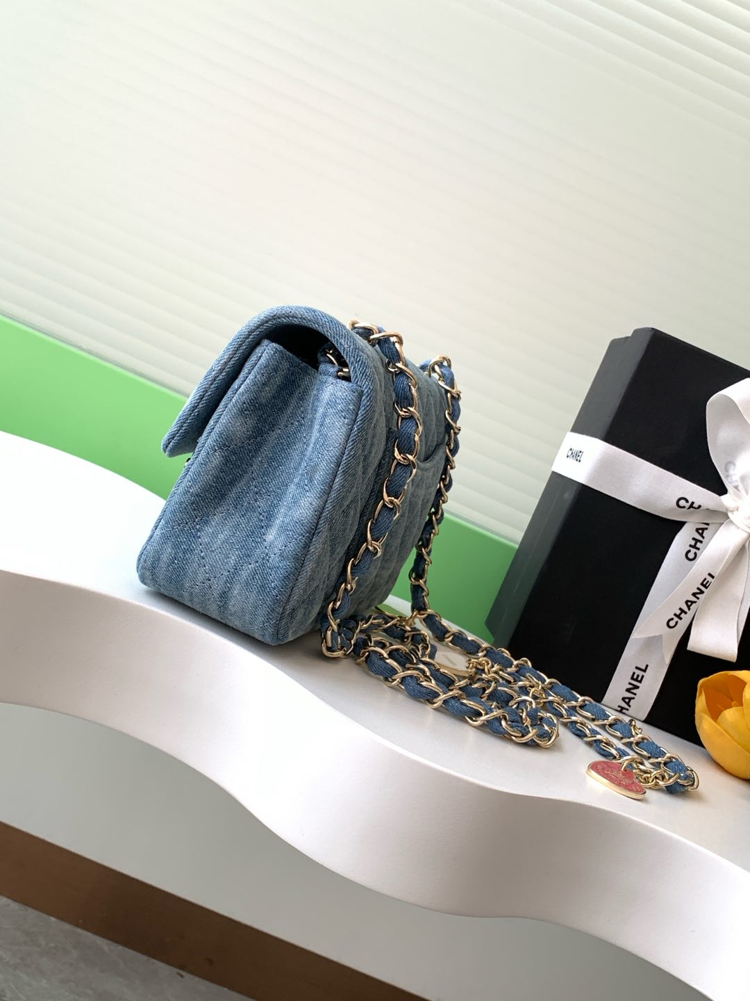 [TOP] CHANEL Denim Flap Bag with Badge 20cm/25cm - Denim Blue