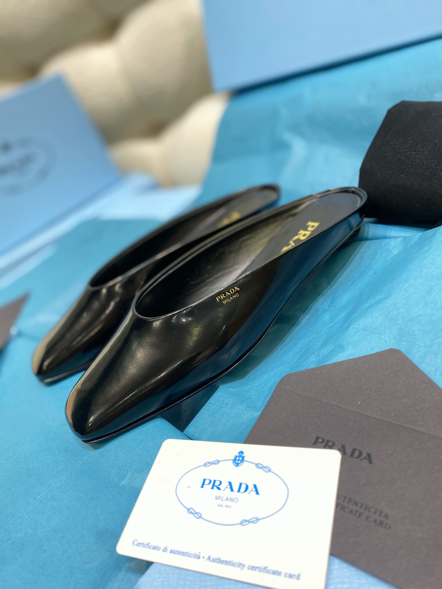 [TOP] PRADA Flat Slippers - Black