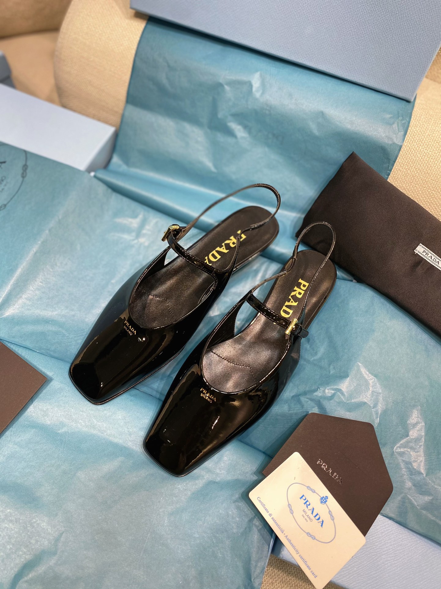 [TOP] PRADA Flat Heel Sandals Patent Calf Leather - 4 Colour