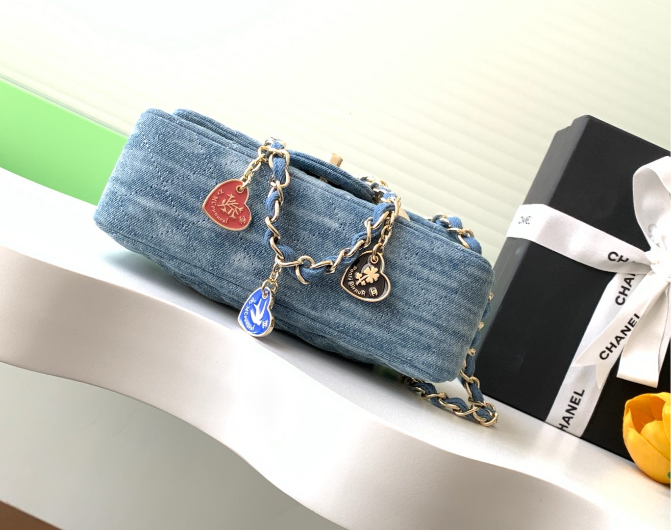 [TOP] CHANEL Denim Flap Bag with Badge 20cm/25cm - Denim Blue
