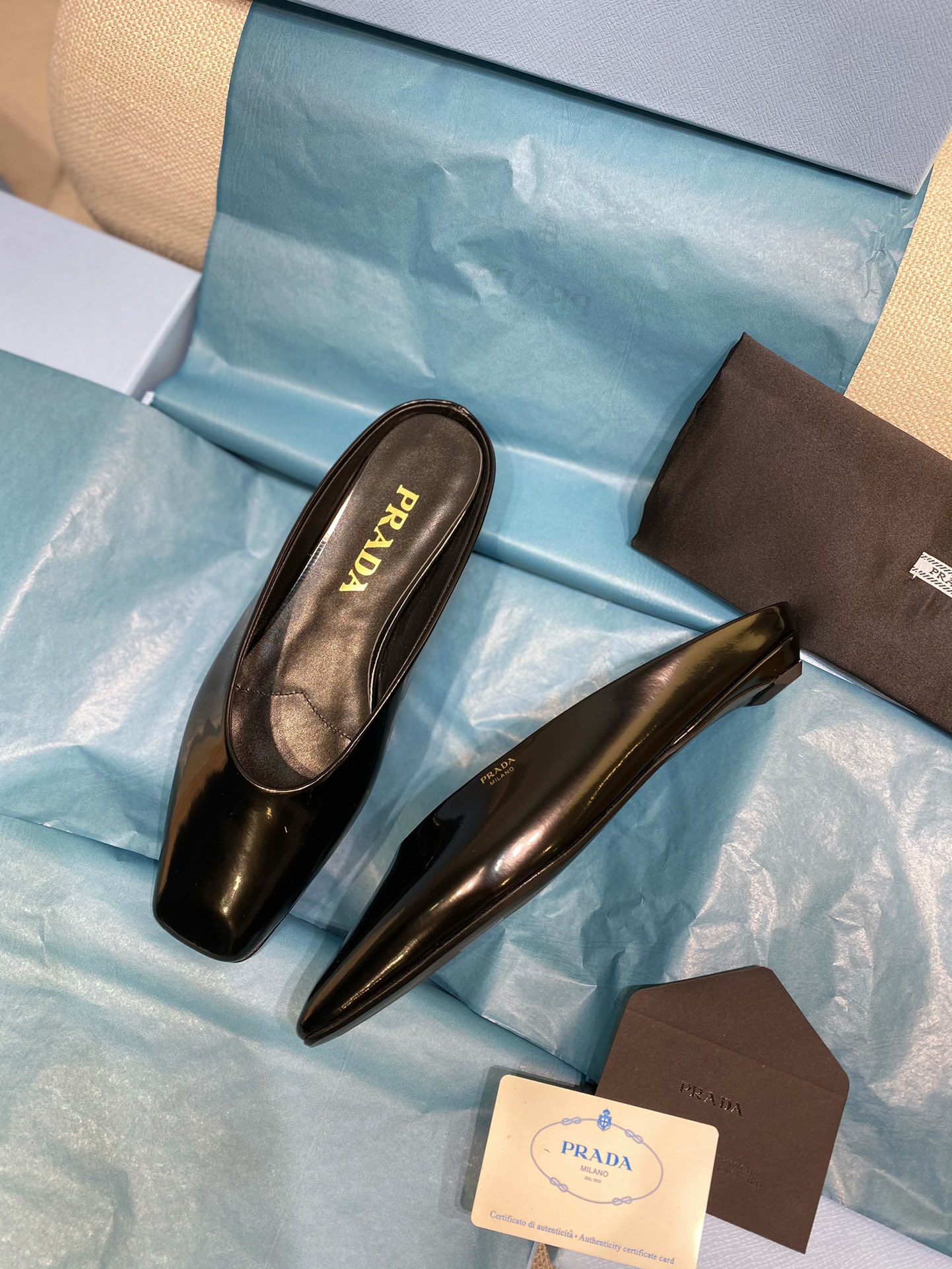 [TOP] PRADA Flat Slippers - Black