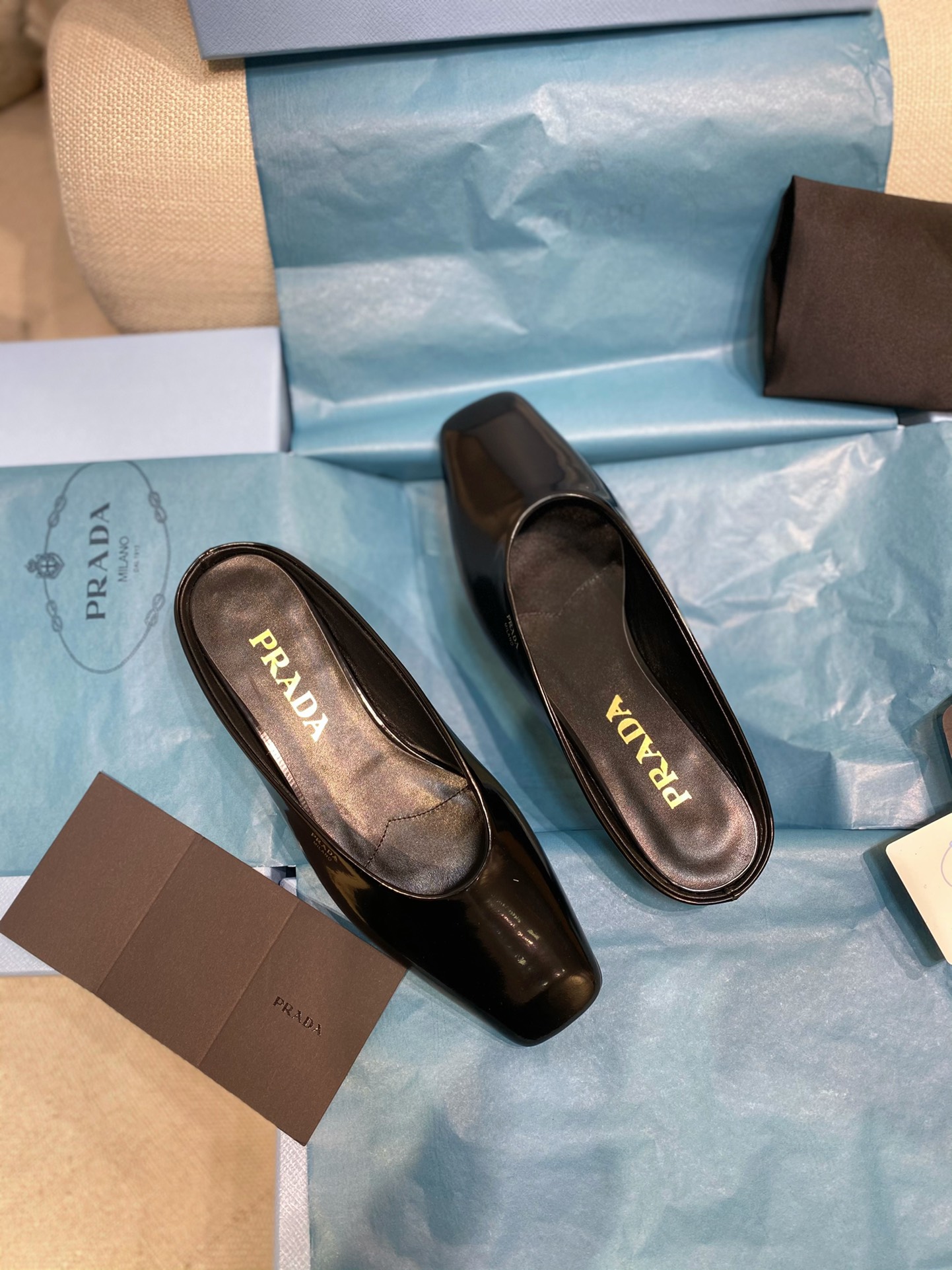 [TOP] PRADA Flat Slippers - Black