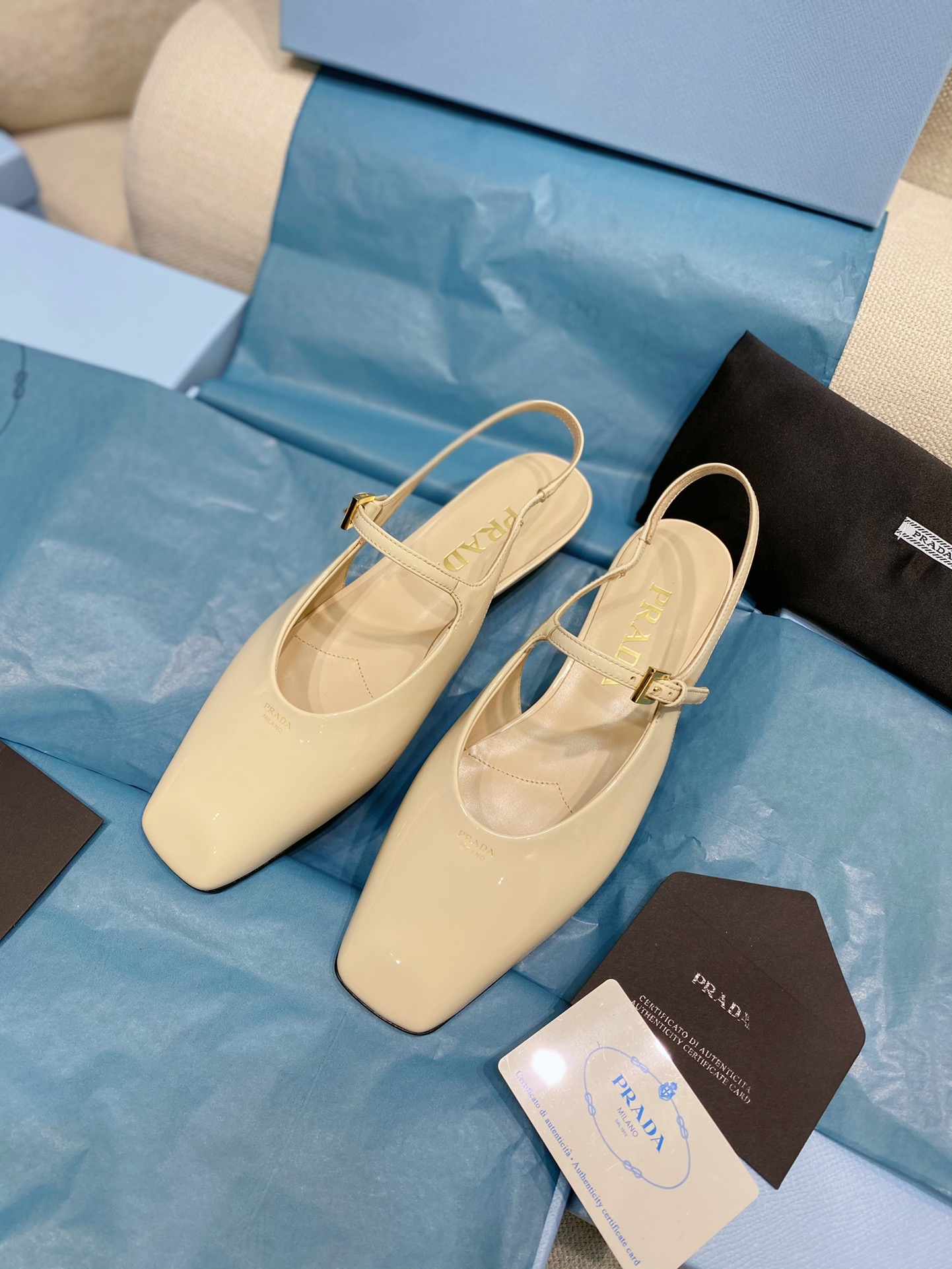 [TOP] PRADA Flat Heel Sandals Patent Calf Leather - 4 Colour