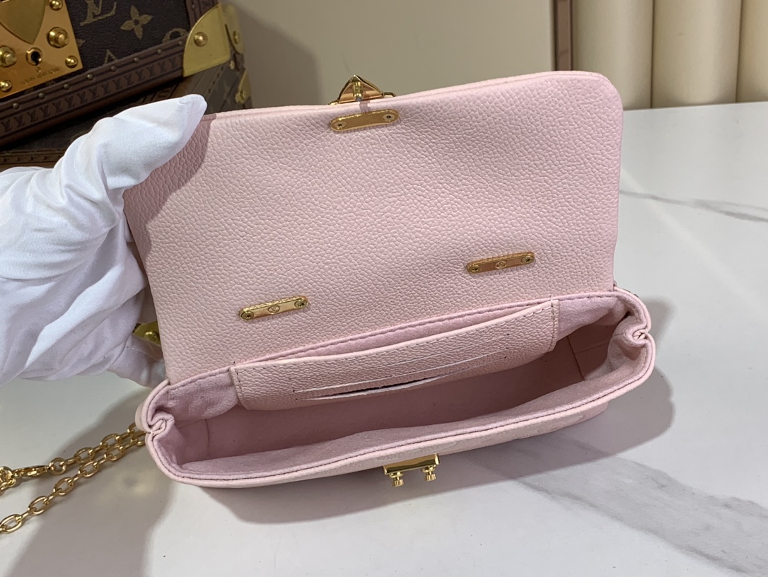 [TOP] Louis Vuitton LV NANO MADELEINE Bag 21× 12.5 × 6cm - Pink