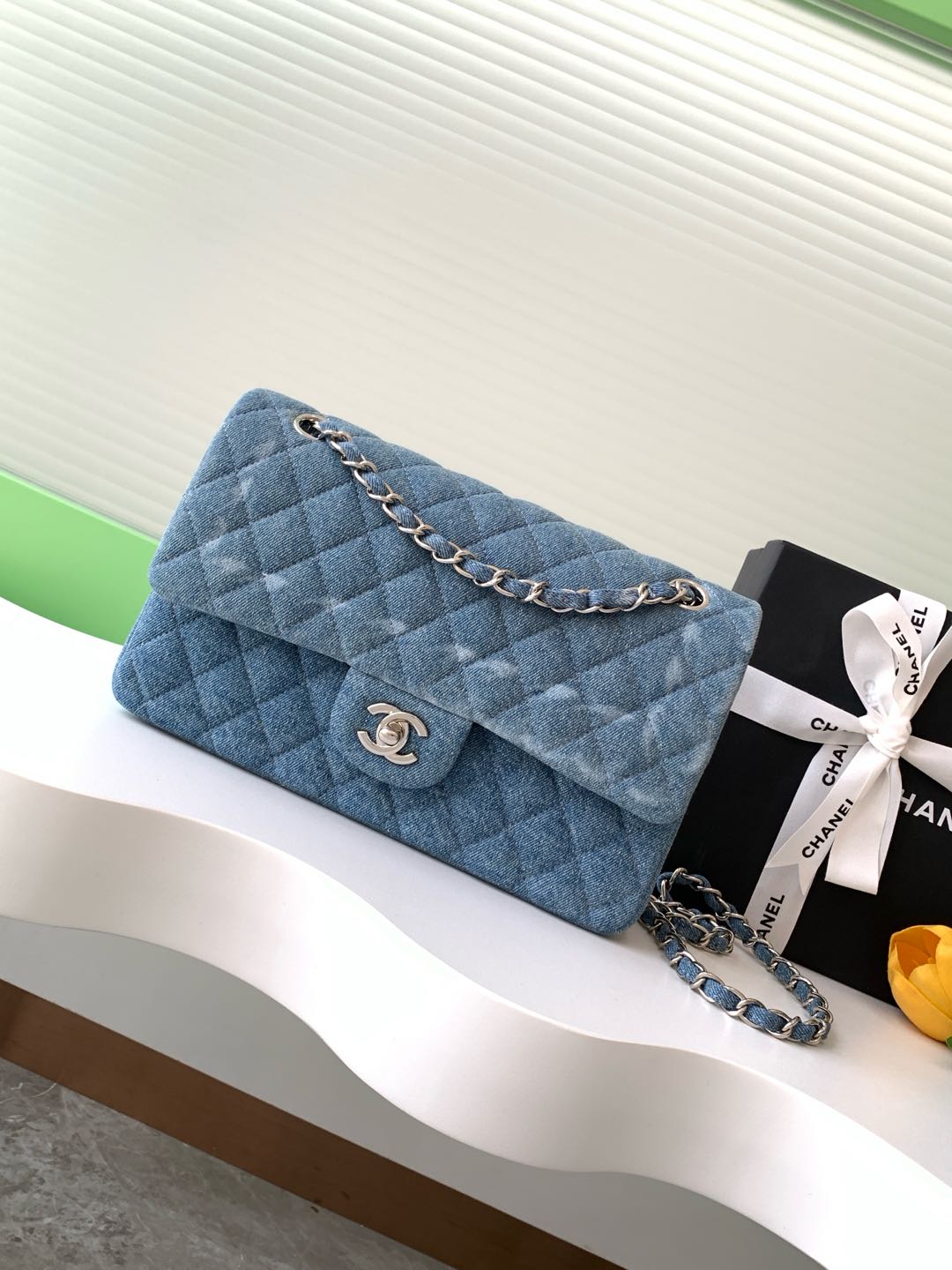 [TOP] CHANEL Printed Flap Bag 20cm/25cm - Denim