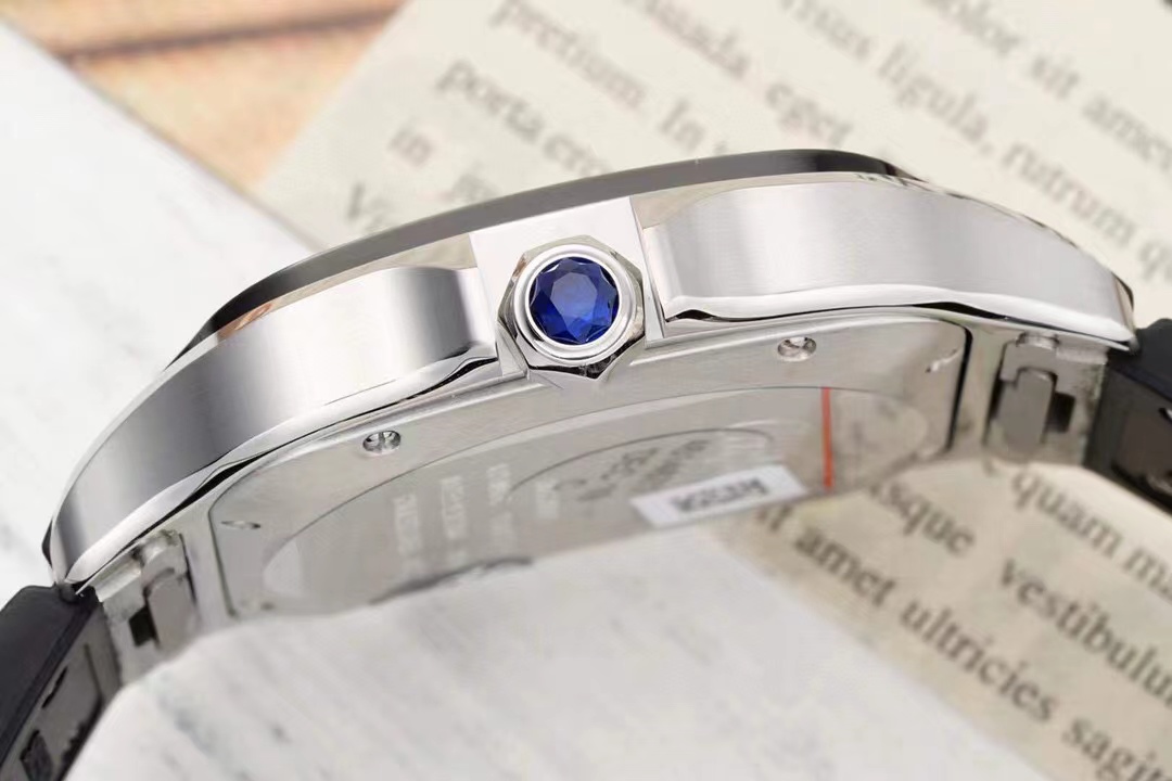 [TOP] Cartier Santos Watch with Black Roman Numeral Dial & Rubber Strap 39.8*47.5mm - Black/Black and Silver