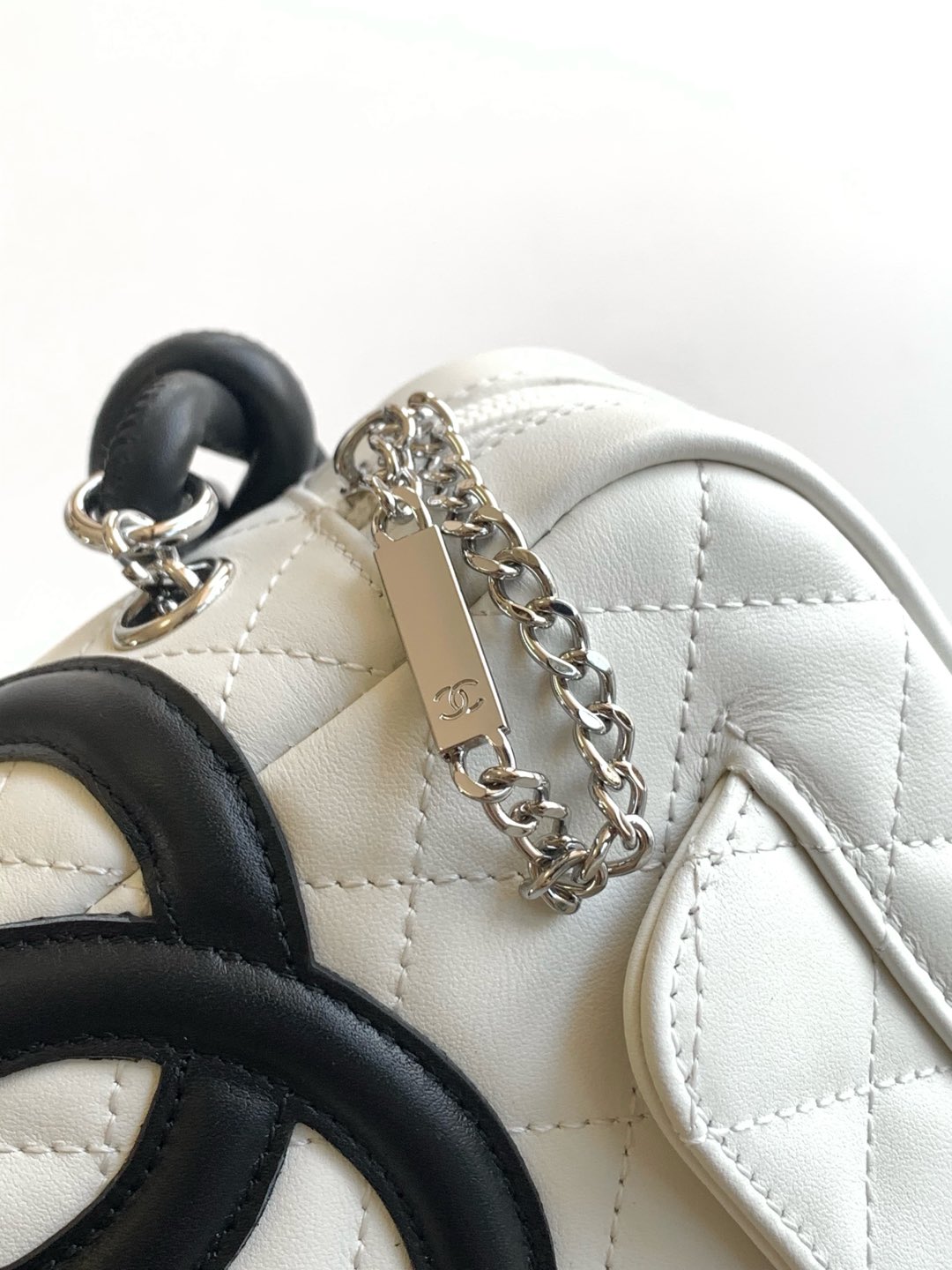 [TOP] CHANEL Cambon Hobo Bag Leather 12x20x3cm/16x26x5cm - White/Black