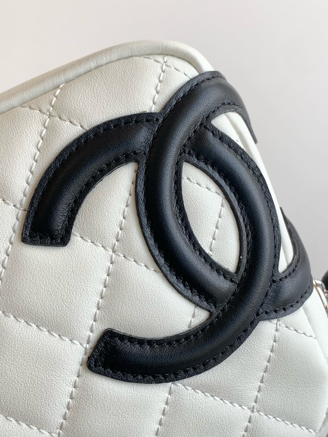 [TOP] CHANEL Cambon Hobo Bag Leather 12x20x3cm/16x26x5cm - White/Black