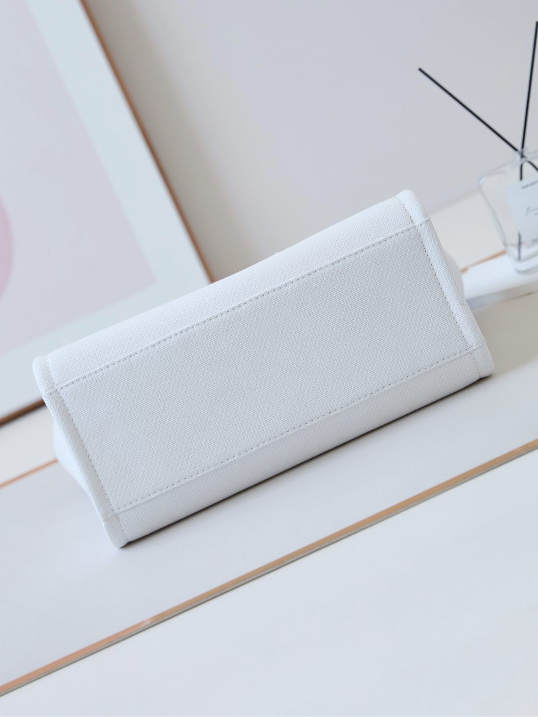 [TOP] CHANEL Deauville Bag 33cm - White with Black Handle