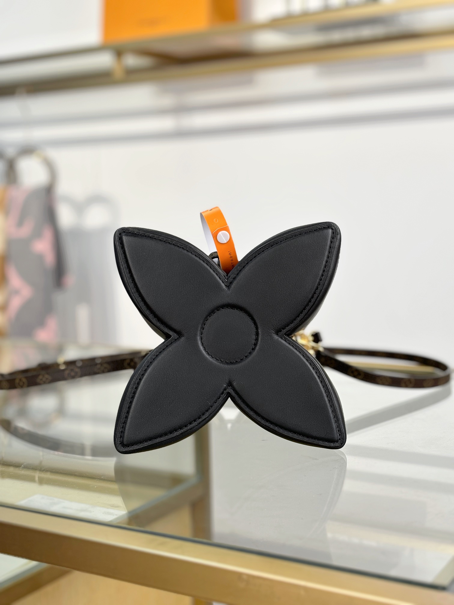 [TOP] Louis Vuitton LV BLOOM Bag 21x21x16cm - Black