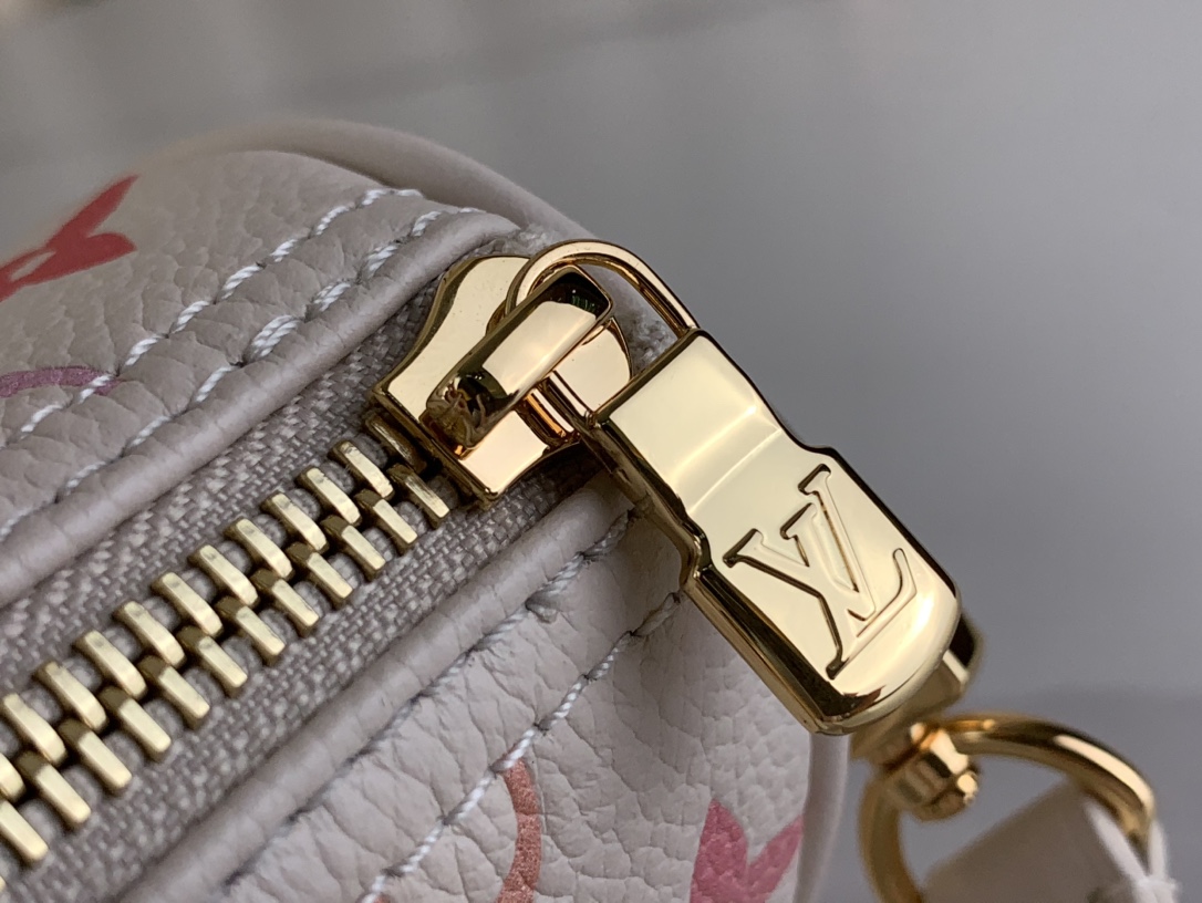 [TOP] Louis Vuitton LV SPEEDY Bag 16 x 10 x 7.5CM  - White