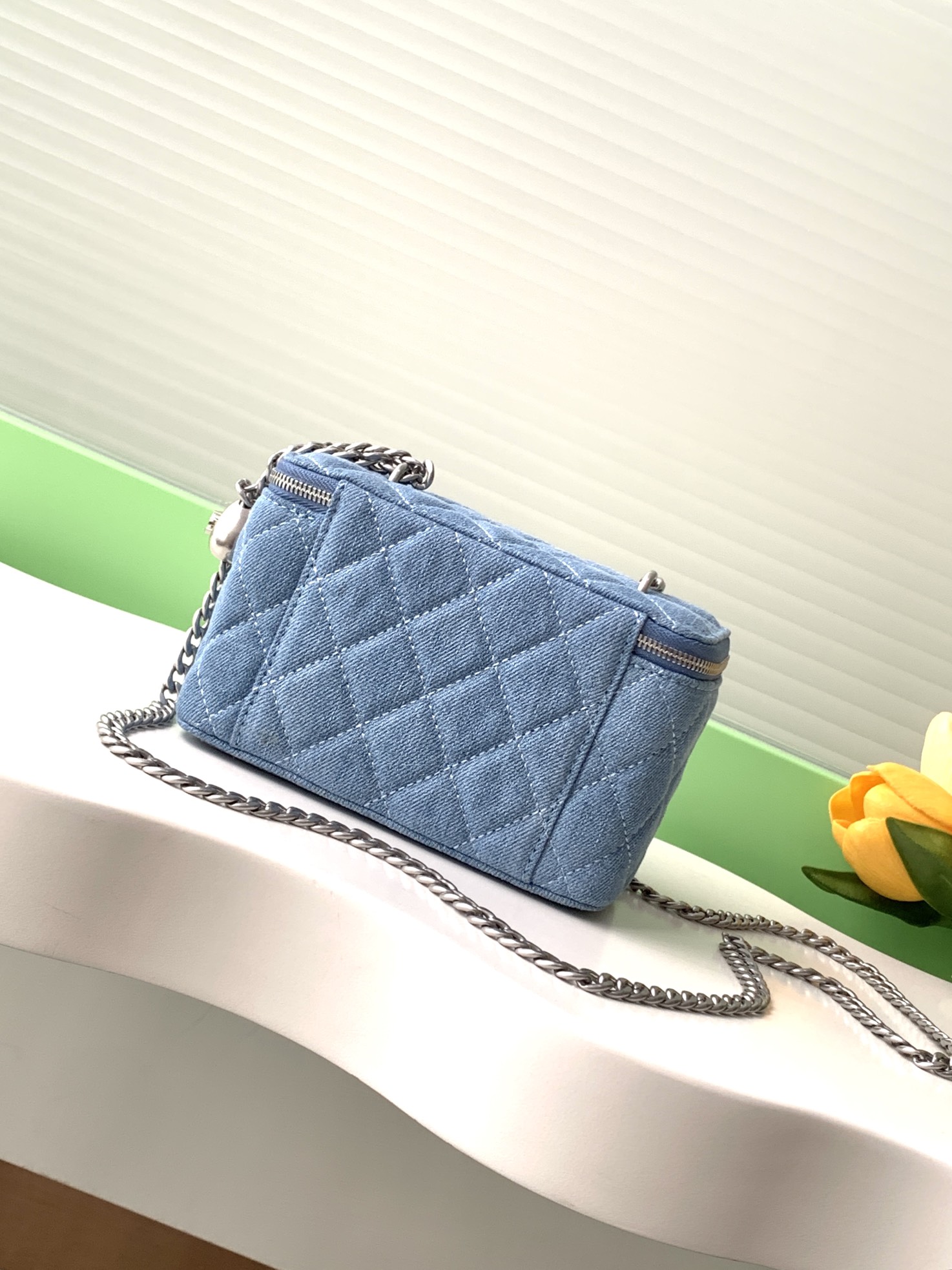 [TOP] CHANEL Vanity Case Denim with Heart Shape Adjustable Buckle 8.5x11x7cm/9.5x18x8cm - Blue