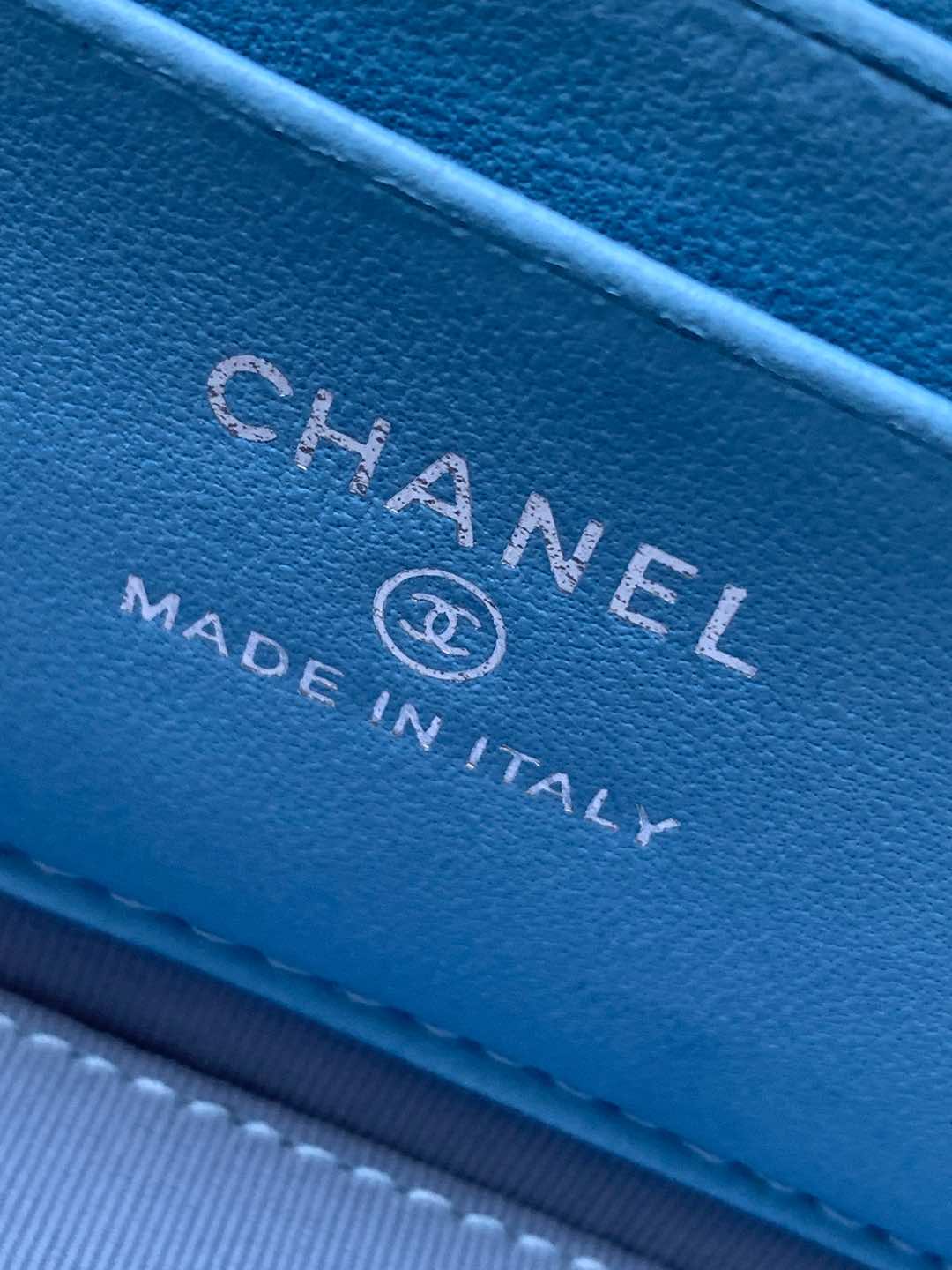 [TOP] CHANEL Vanity Case Denim 17×9.5×8cm - Blue