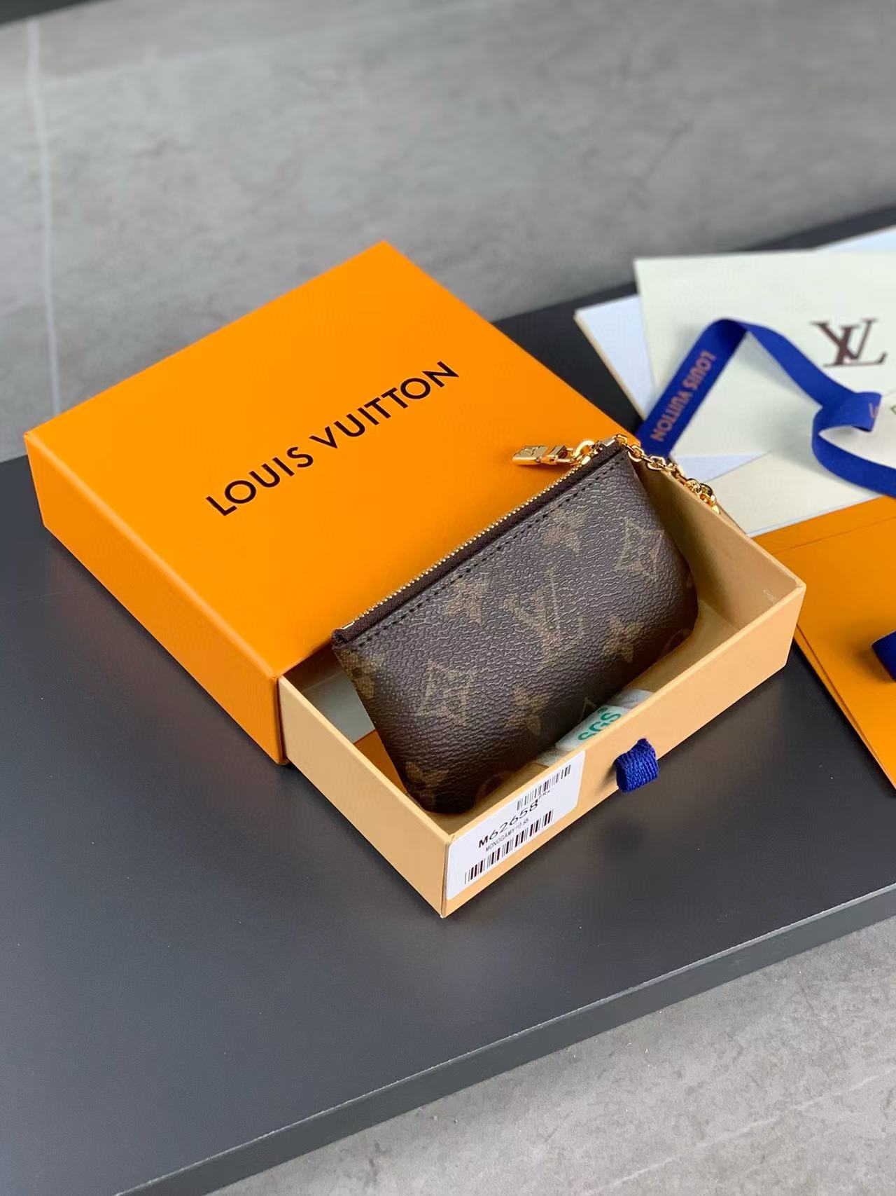 [TOP] Louis Vuitton LV LV Key Pouch Monogram