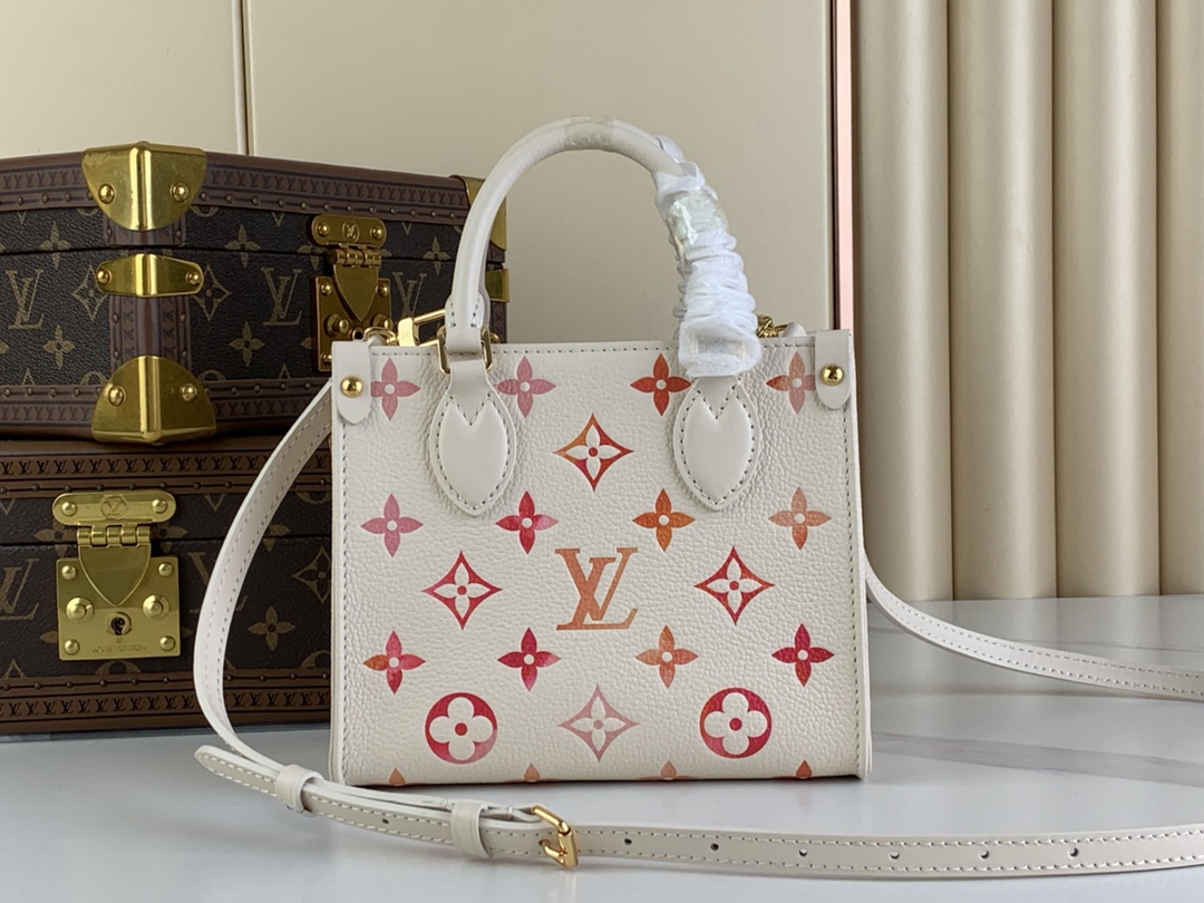 [TOP] Louis Vuitton LV  On The Go BB Bag 18 x 15 x8.5cm - White