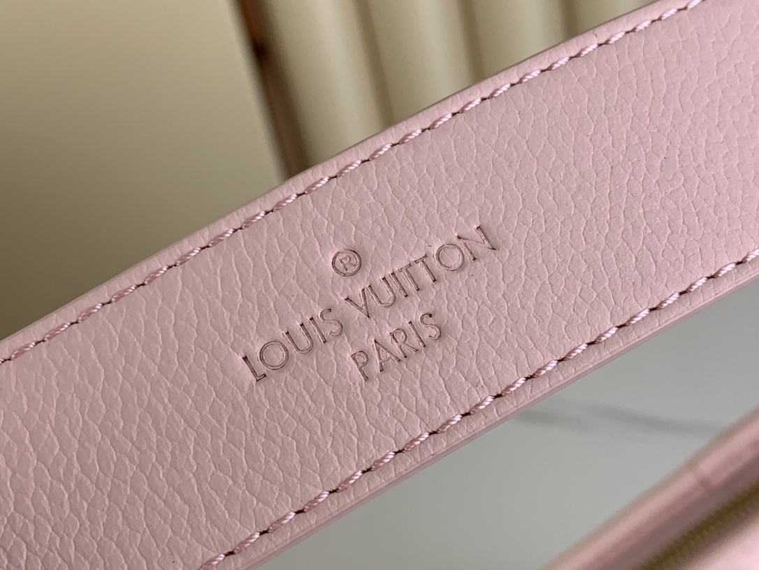 [TOP] Louis Vuitton LV  Carryall  Bag 29 x 24 x 12cm - Pink
