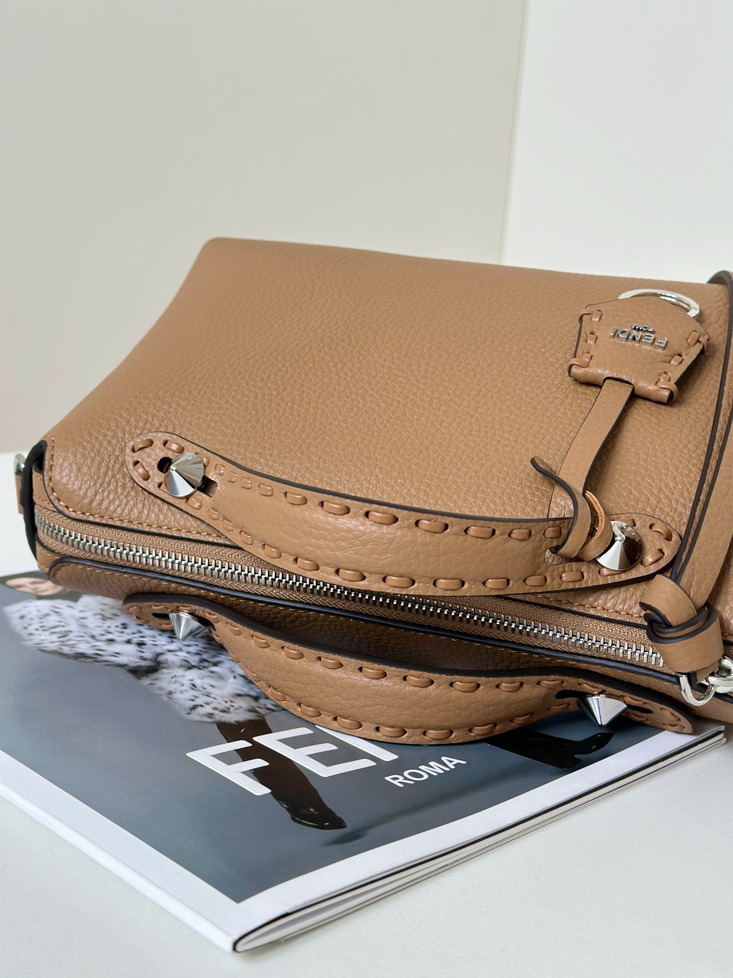 [TOP] FENDI By The Way Selleria Bag 29/13/17cm-Brown