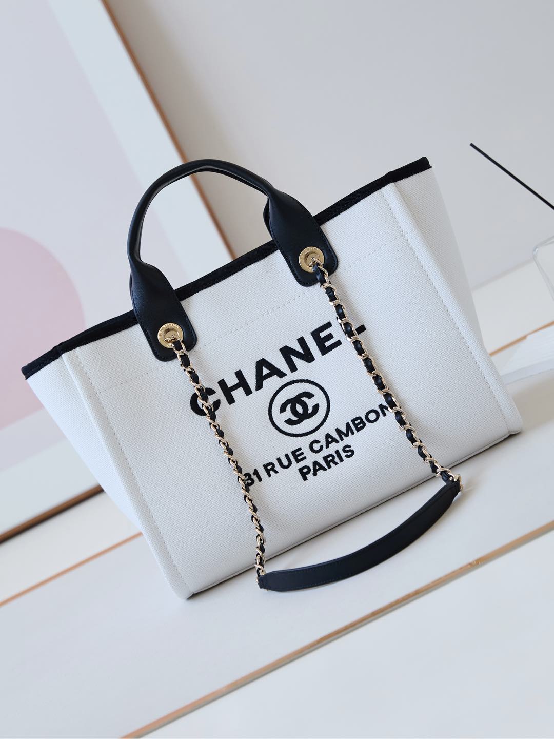 [TOP] CHANEL Deauville Bag 33cm - White with Black Handle
