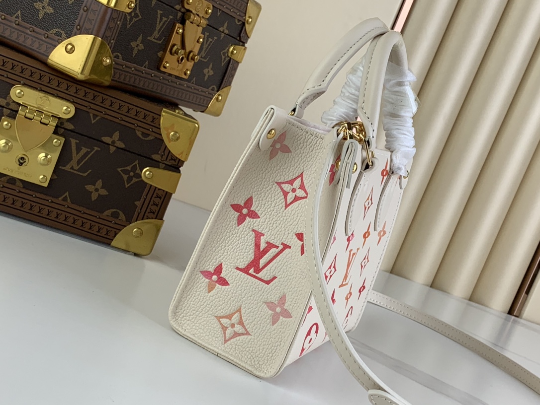 [TOP] Louis Vuitton LV  On The Go BB Bag 18 x 15 x8.5cm - White
