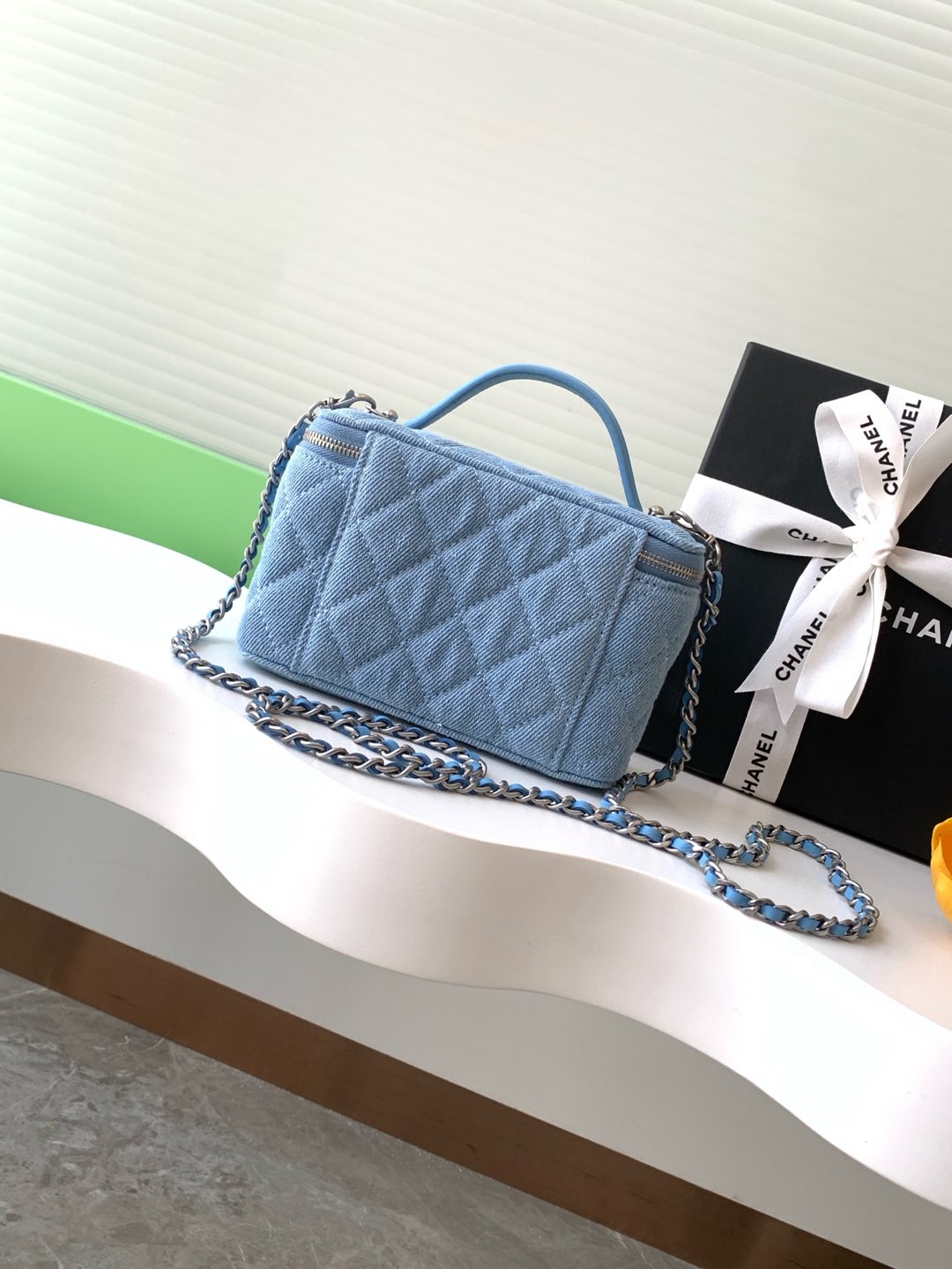 [TOP] CHANEL Vanity Case Denim 17×9.5×8cm - Blue