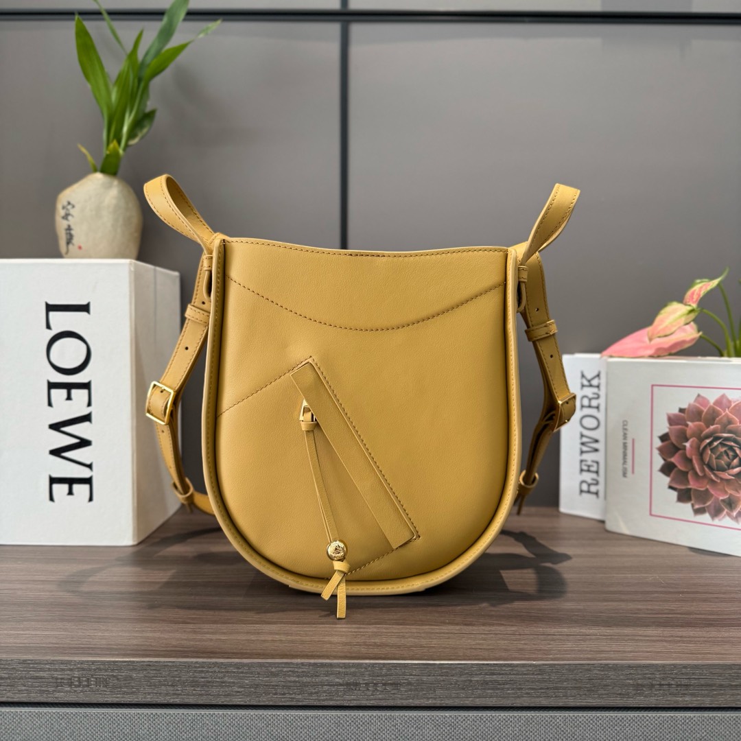 [TOP] LOEWE Hammock Bag Cow Leather 21*25*10CM  - 3 Color