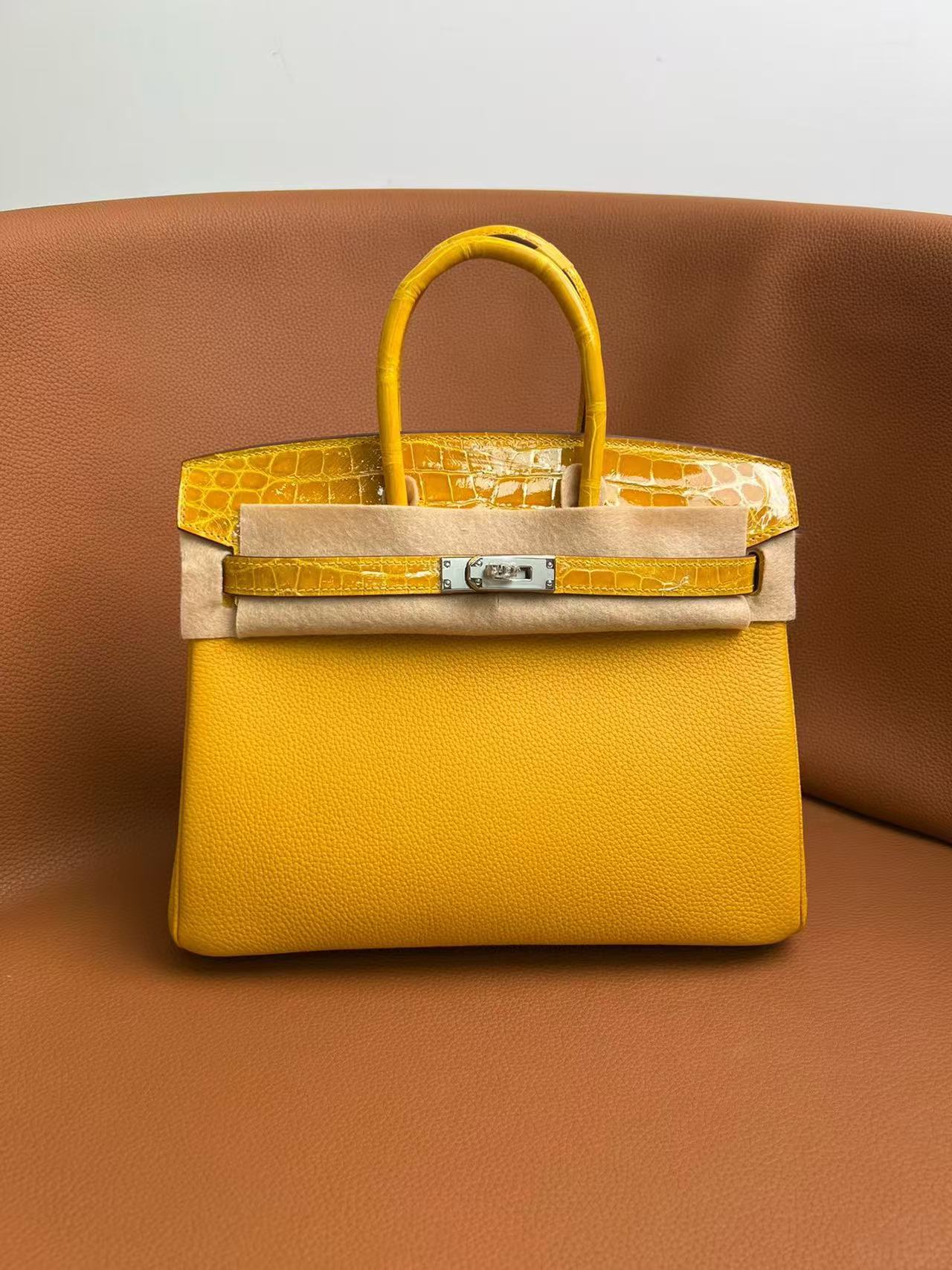 [TOP] HERMES Touch Birkin Leather 25/30 cm - Yellow & SHW