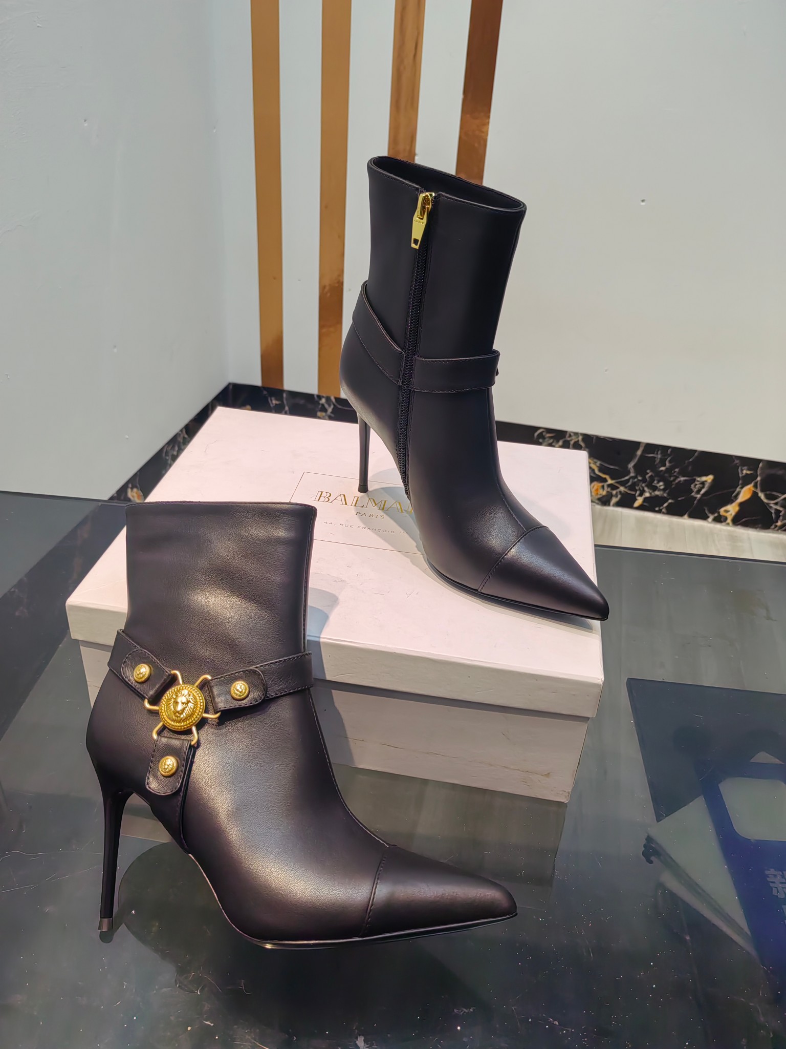 [TOP] Balmain High-Heeled Ankle Boots Cowhide - Black