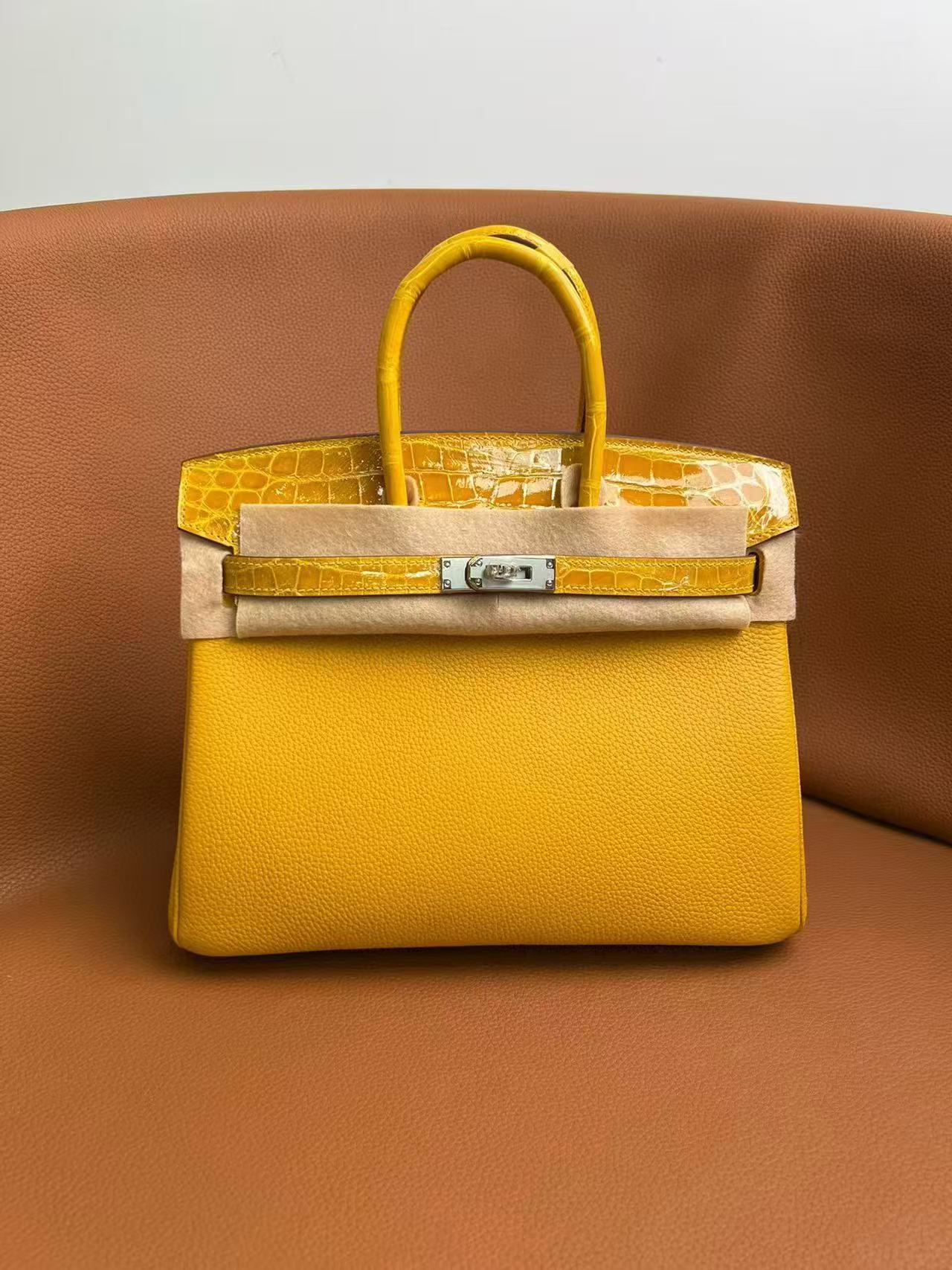 [TOP] HERMES Touch Birkin Leather 25/30 cm - Yellow & SHW