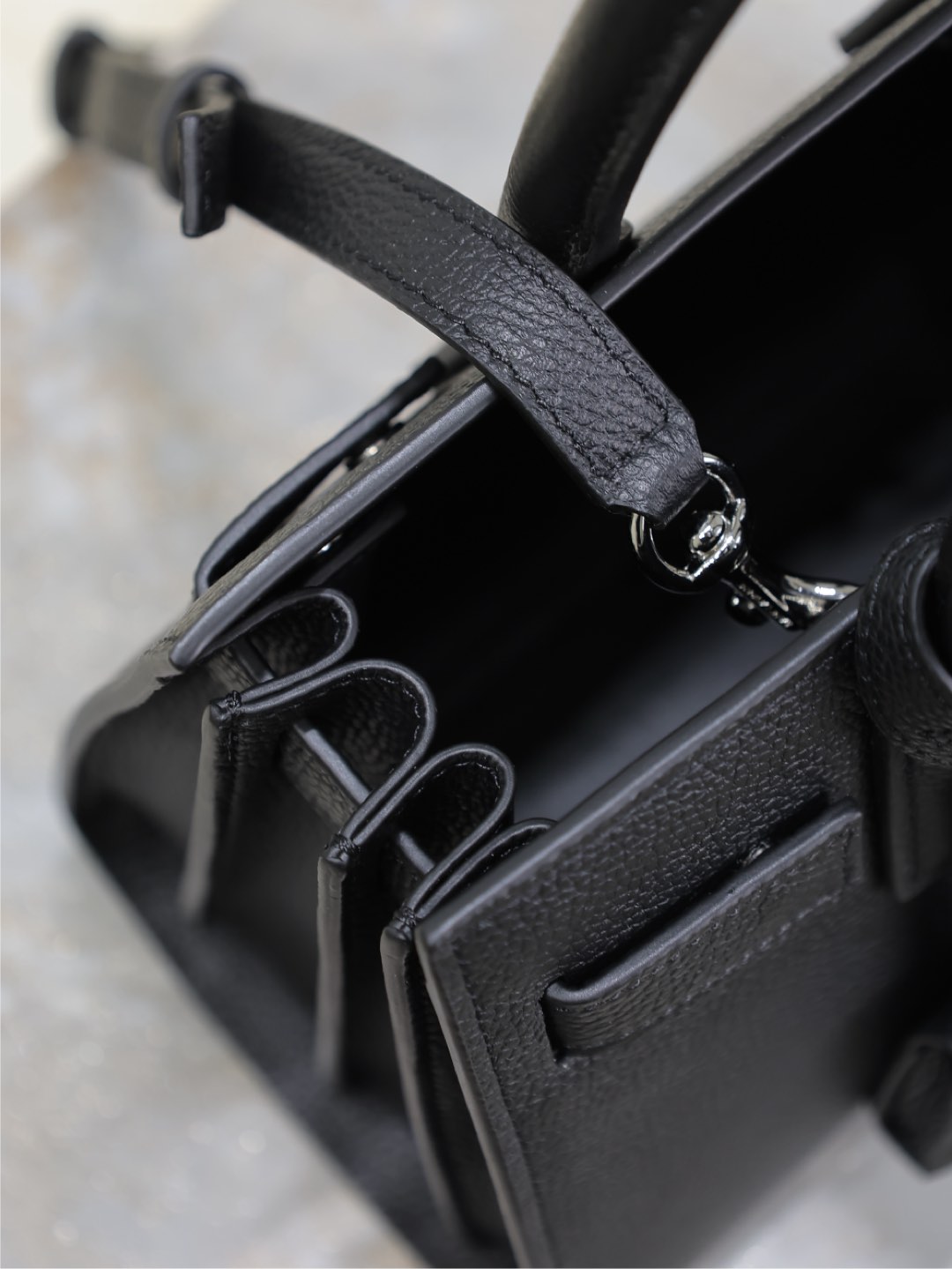 [TOP] Yves Saint Laurent YSL Sac De Jour Leather Bag 22x18x10.5cm- Black & SHW