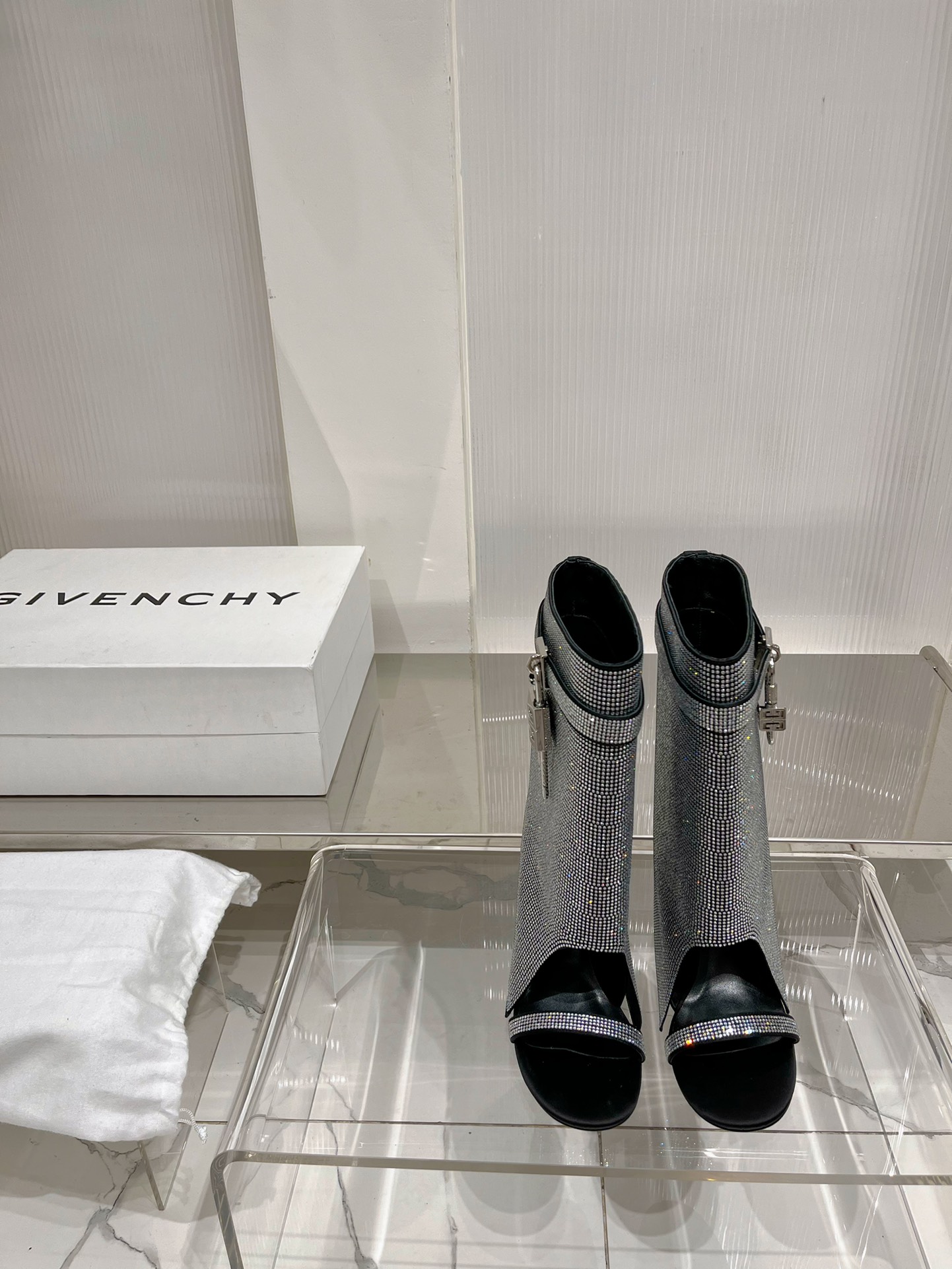 [TOP] GIVENCHY Ankle Boots Cowhide - Silver&Black